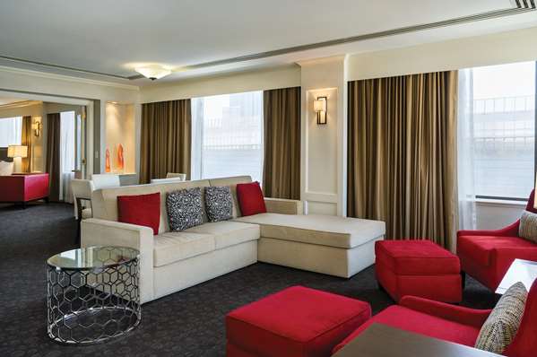  - DoubleTree by Hilton Hotel Downtown Los Angeles
