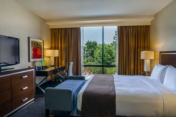  - DoubleTree by Hilton Hotel Downtown Los Angeles