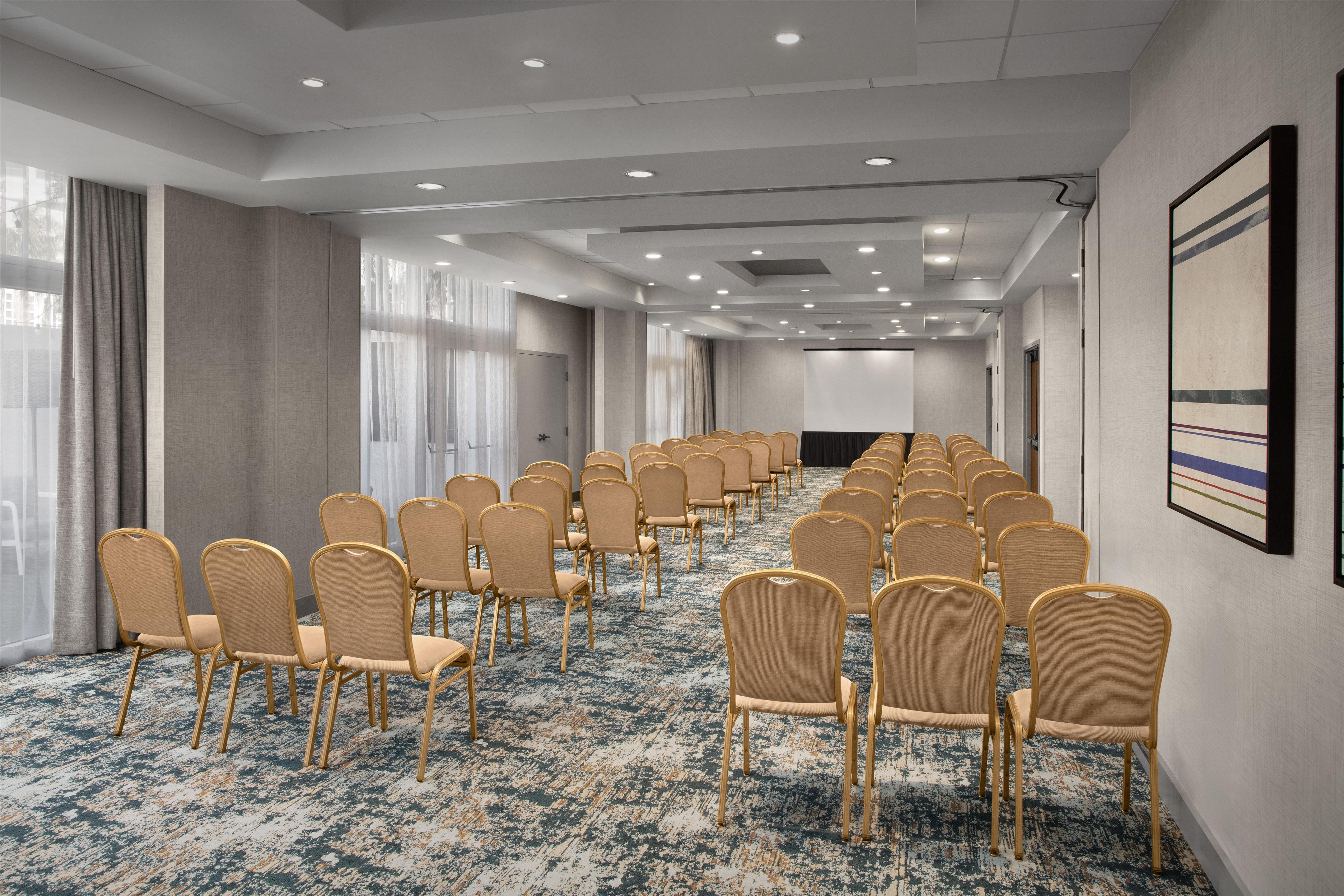 Meeting Room | DoubleTree by Hilton LAX - El Segundo