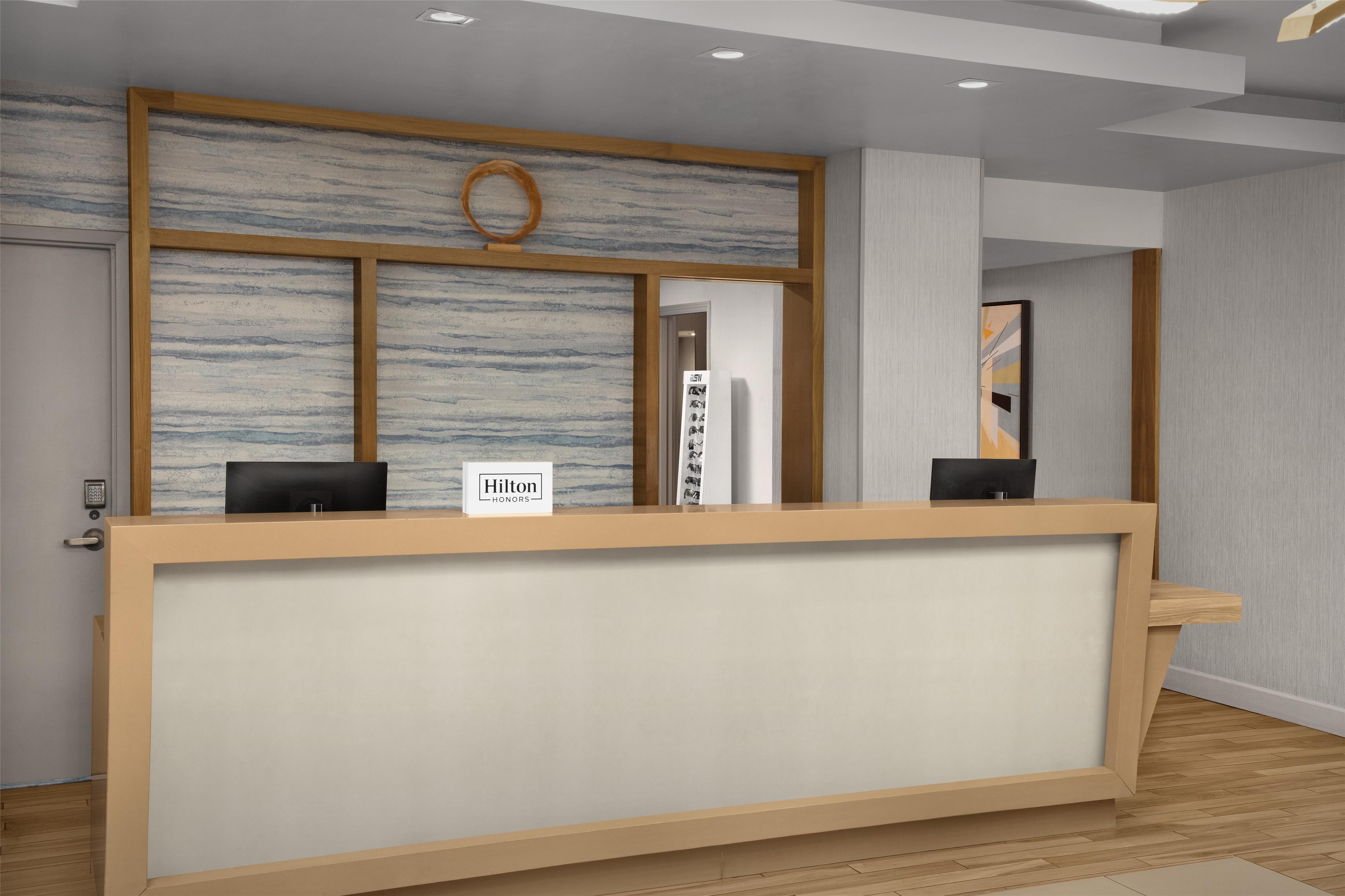 Reception | DoubleTree by Hilton LAX - El Segundo