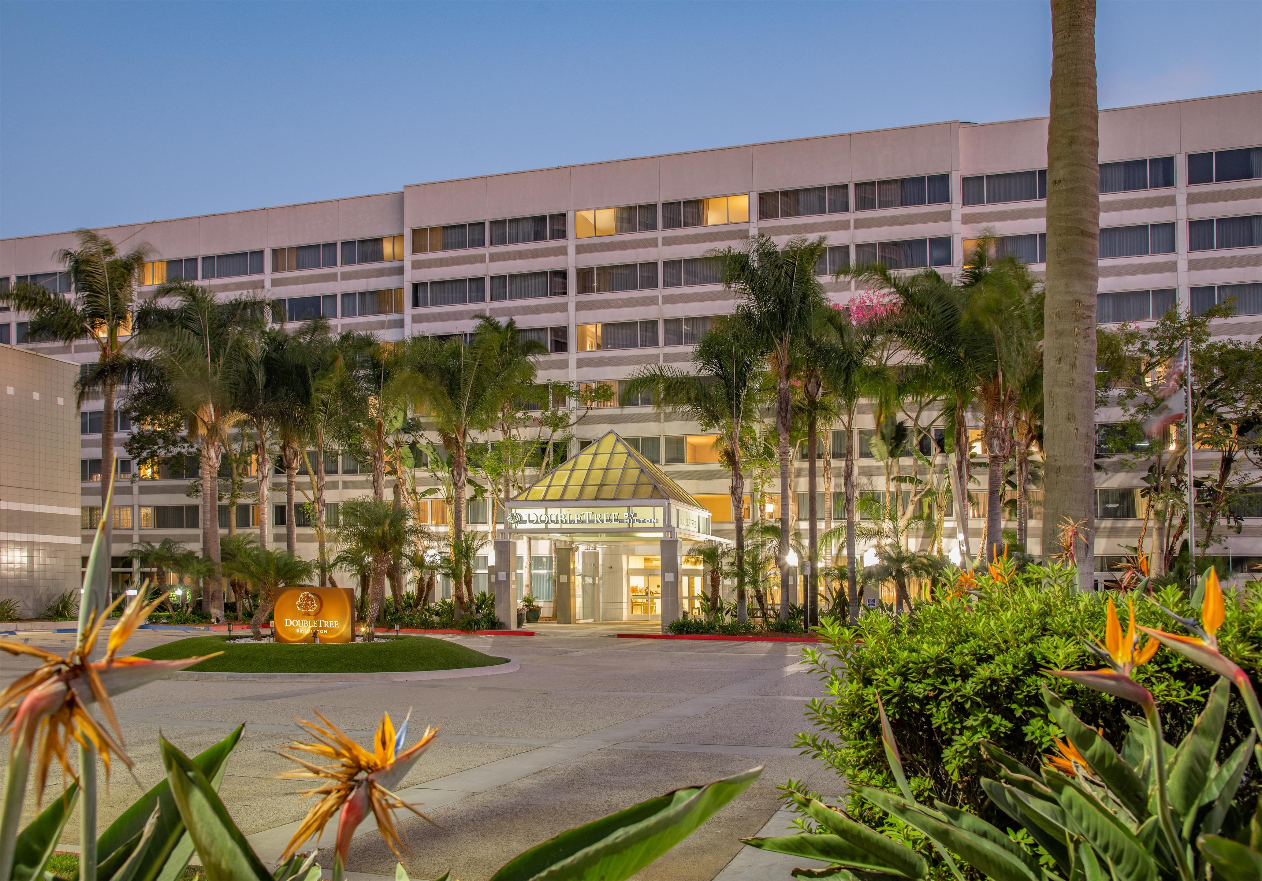Exterior | DoubleTree by Hilton LAX - El Segundo