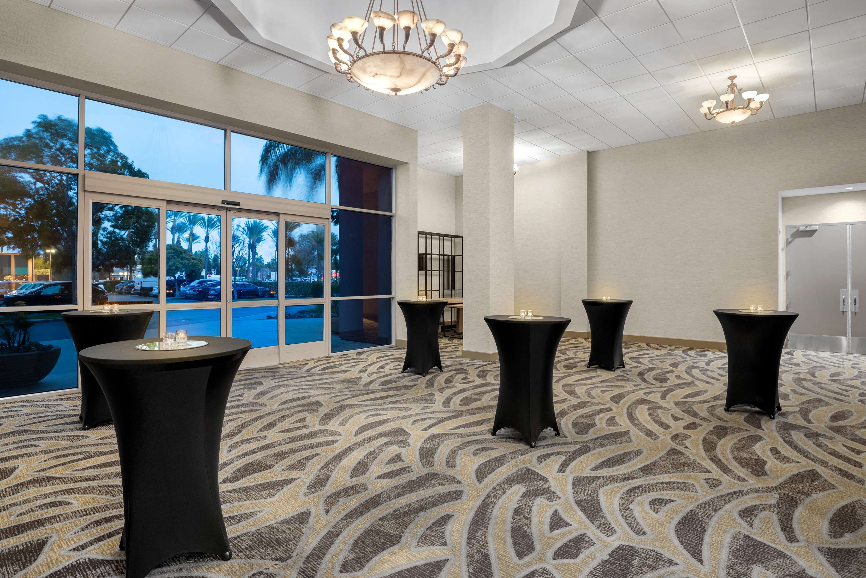 Meeting Room | Embassy Suites by Hilton Anaheim South