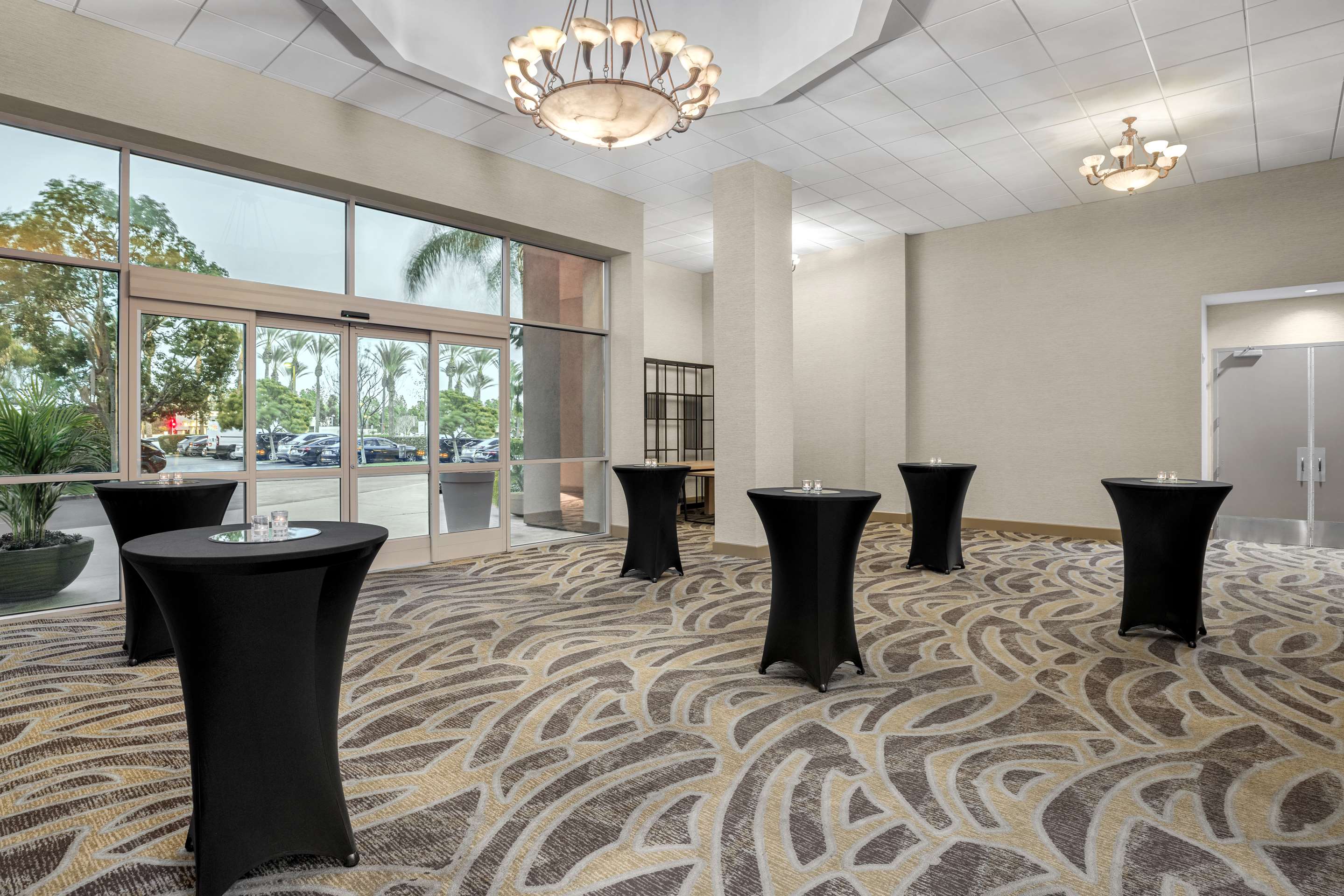 Meeting Room | Embassy Suites by Hilton Anaheim South