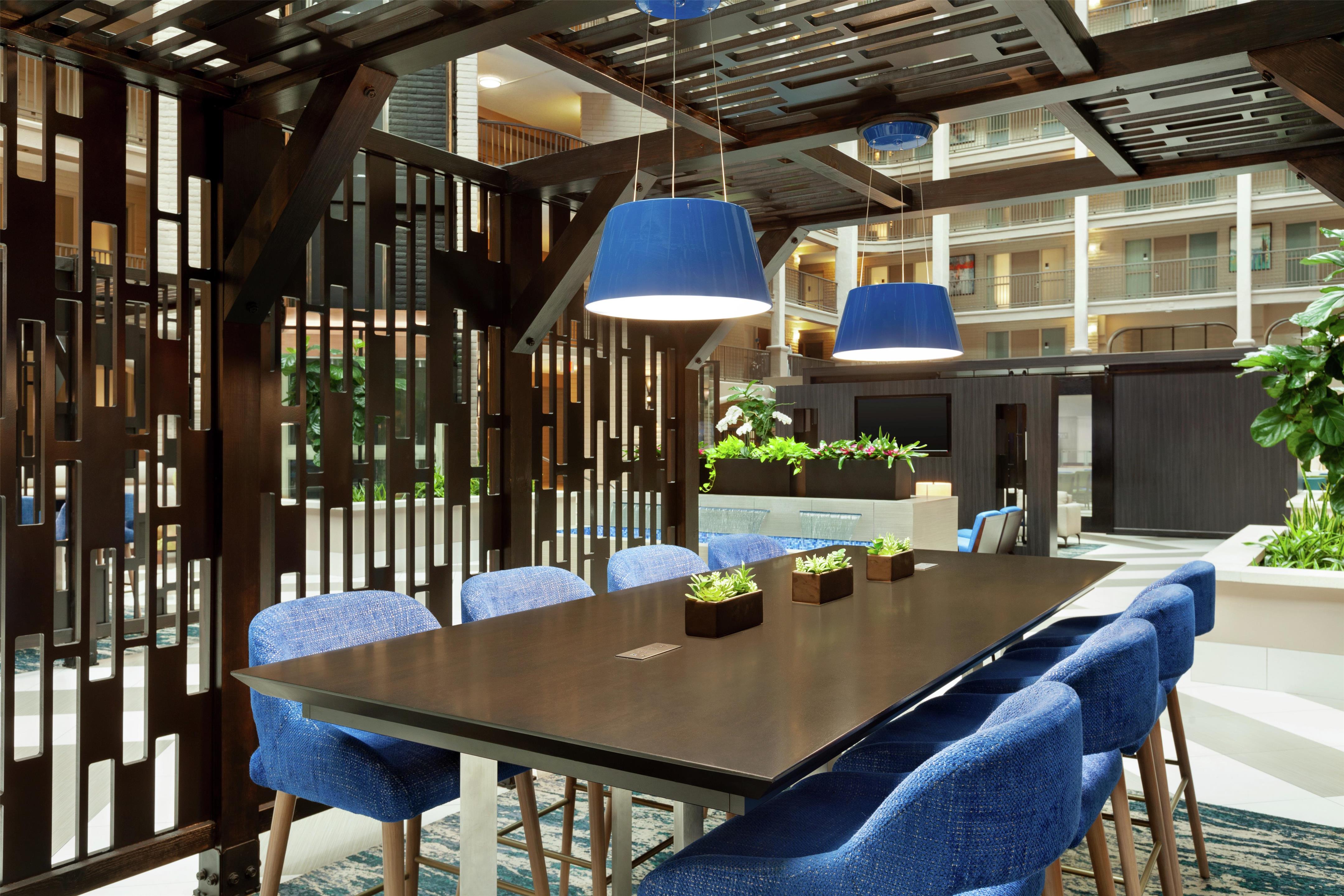 Lobby | Embassy Suites by Hilton Arcadia Pasadena Area