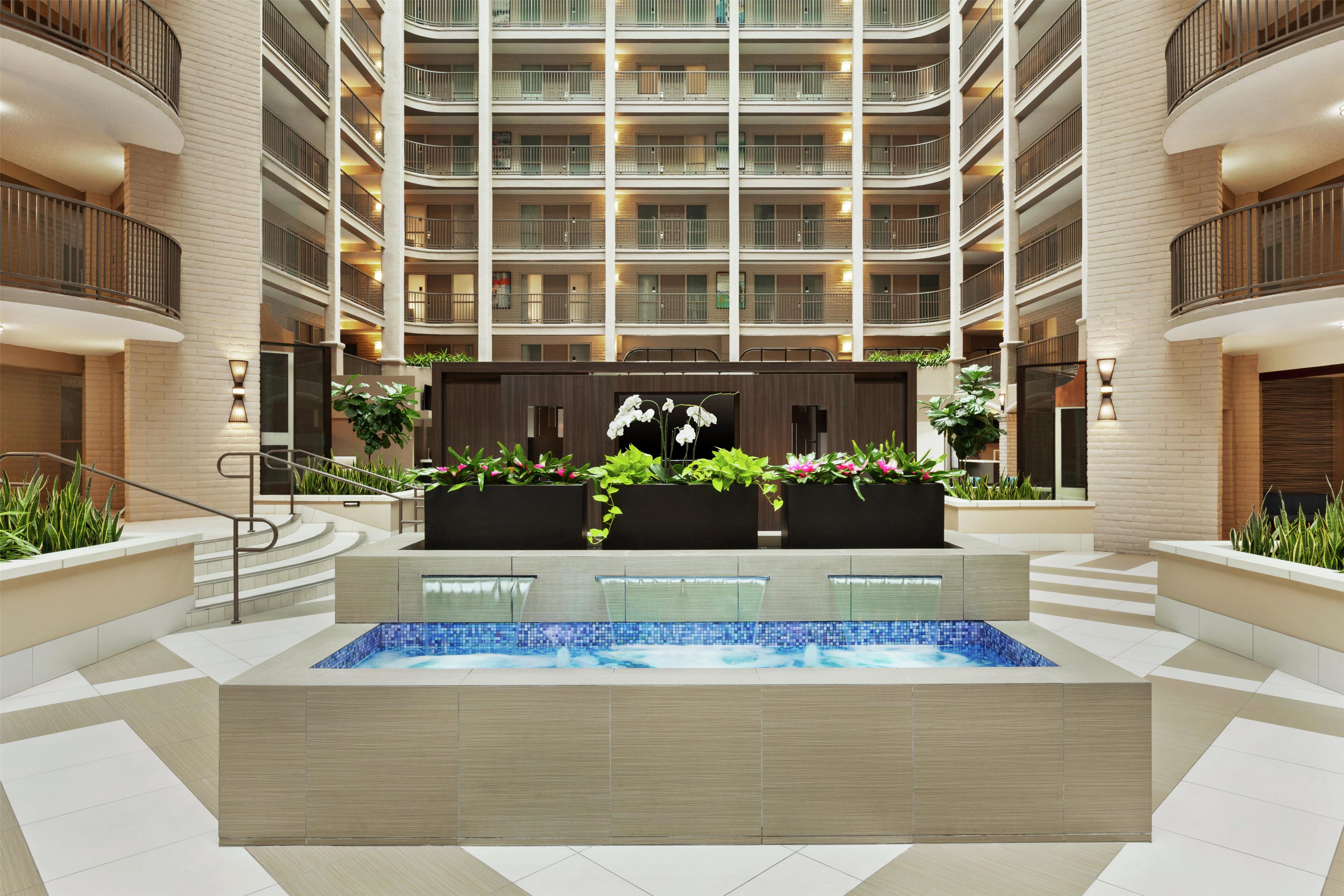 Lobby | Embassy Suites by Hilton Arcadia Pasadena Area