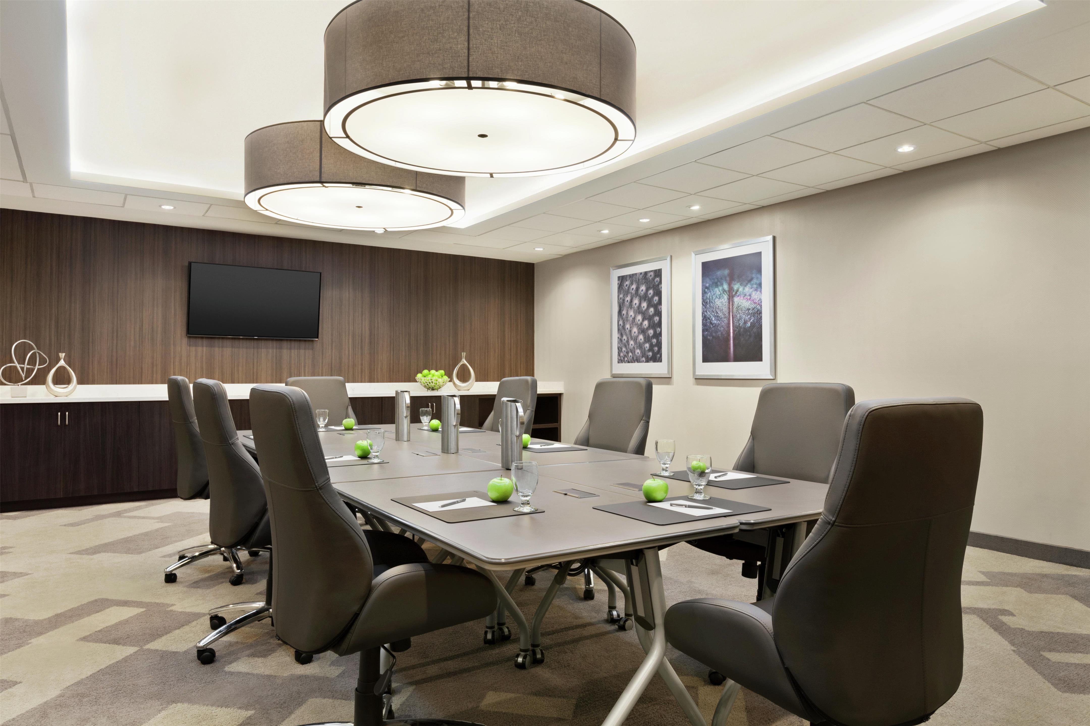 Meeting Room | Embassy Suites by Hilton Arcadia Pasadena Area