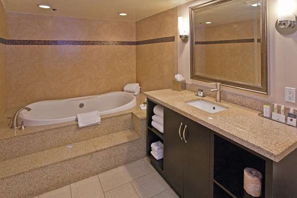  - DoubleTree by Hilton Rosemead - CA 60, Exit 9
