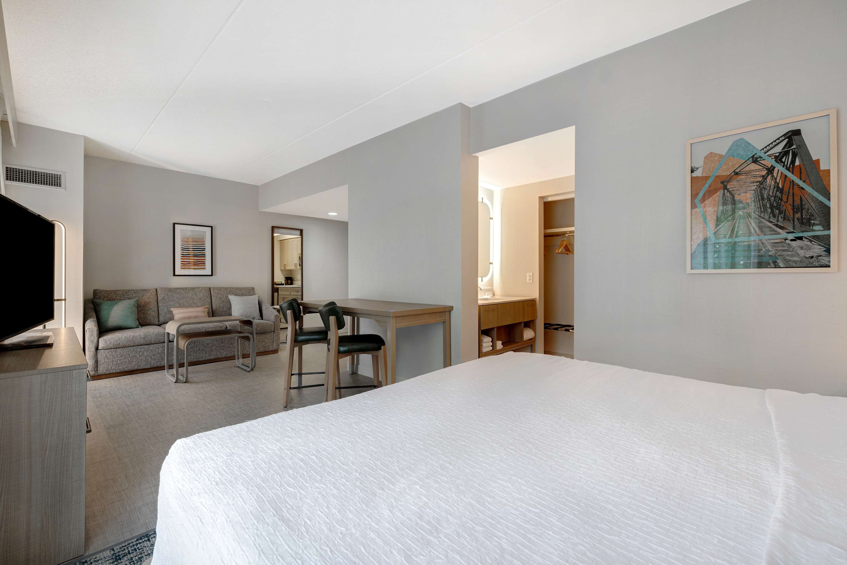 Guest room