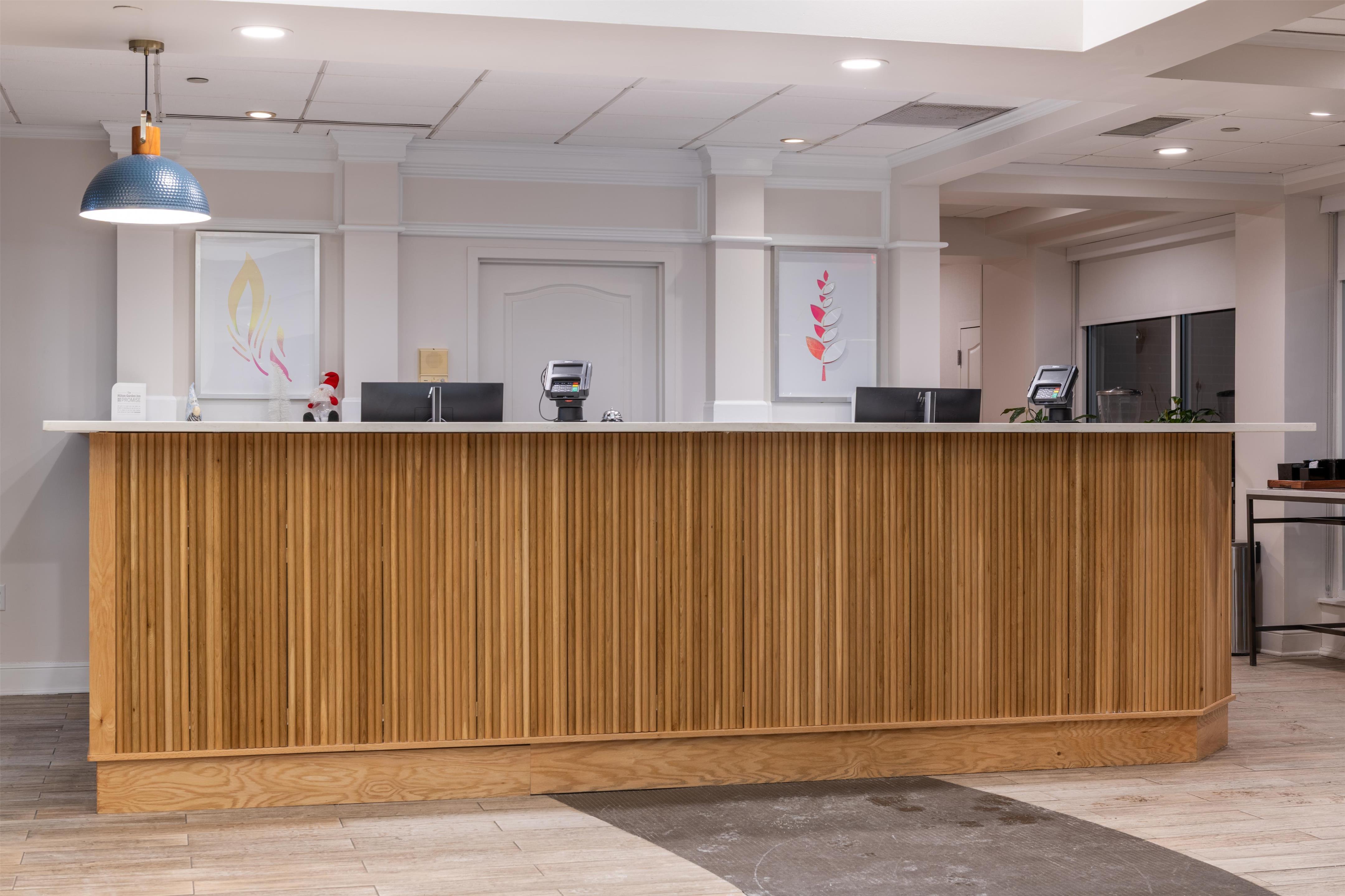 Reception | Hilton Garden Inn Auburn Riverwatch