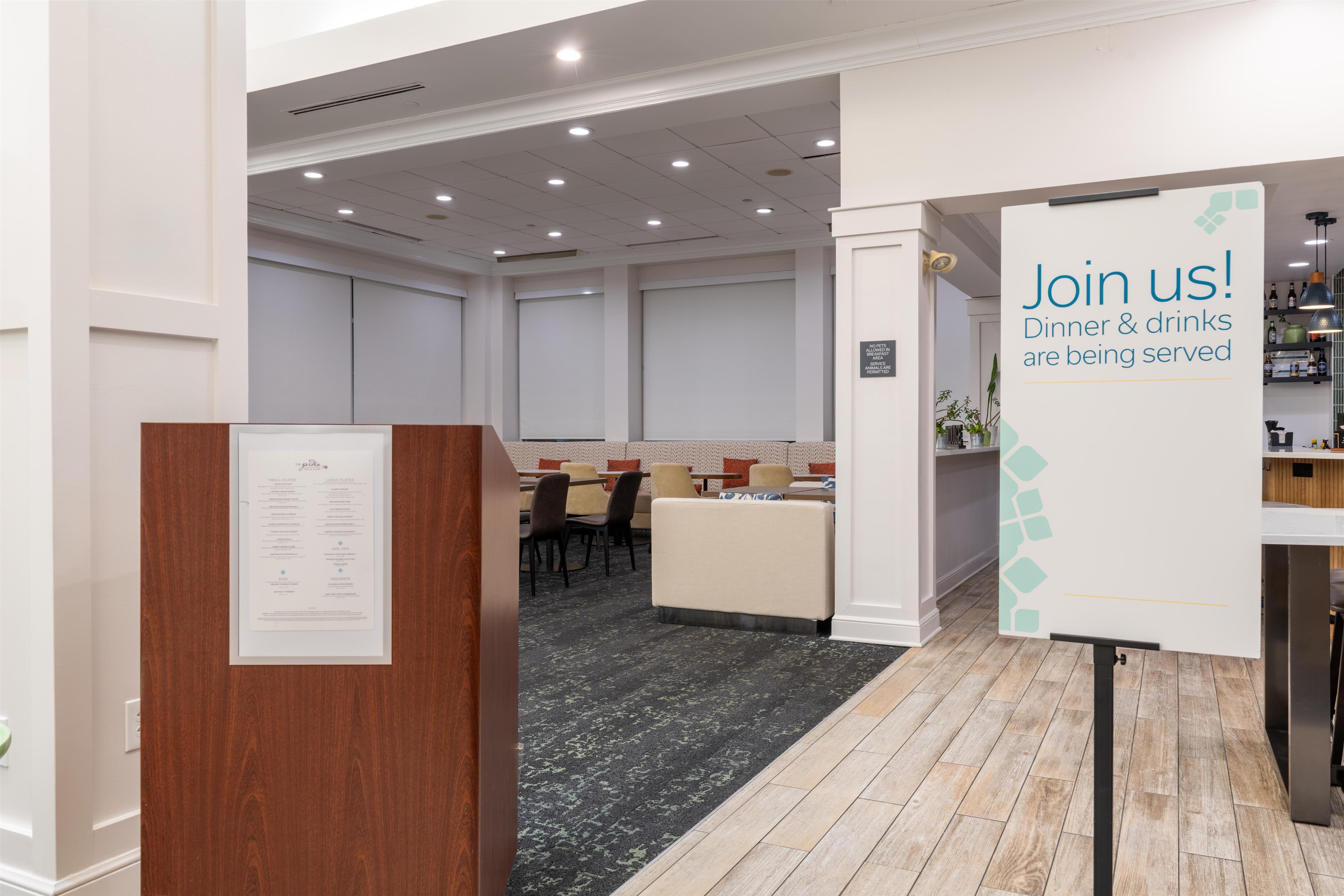 Restaurant | Hilton Garden Inn Auburn Riverwatch