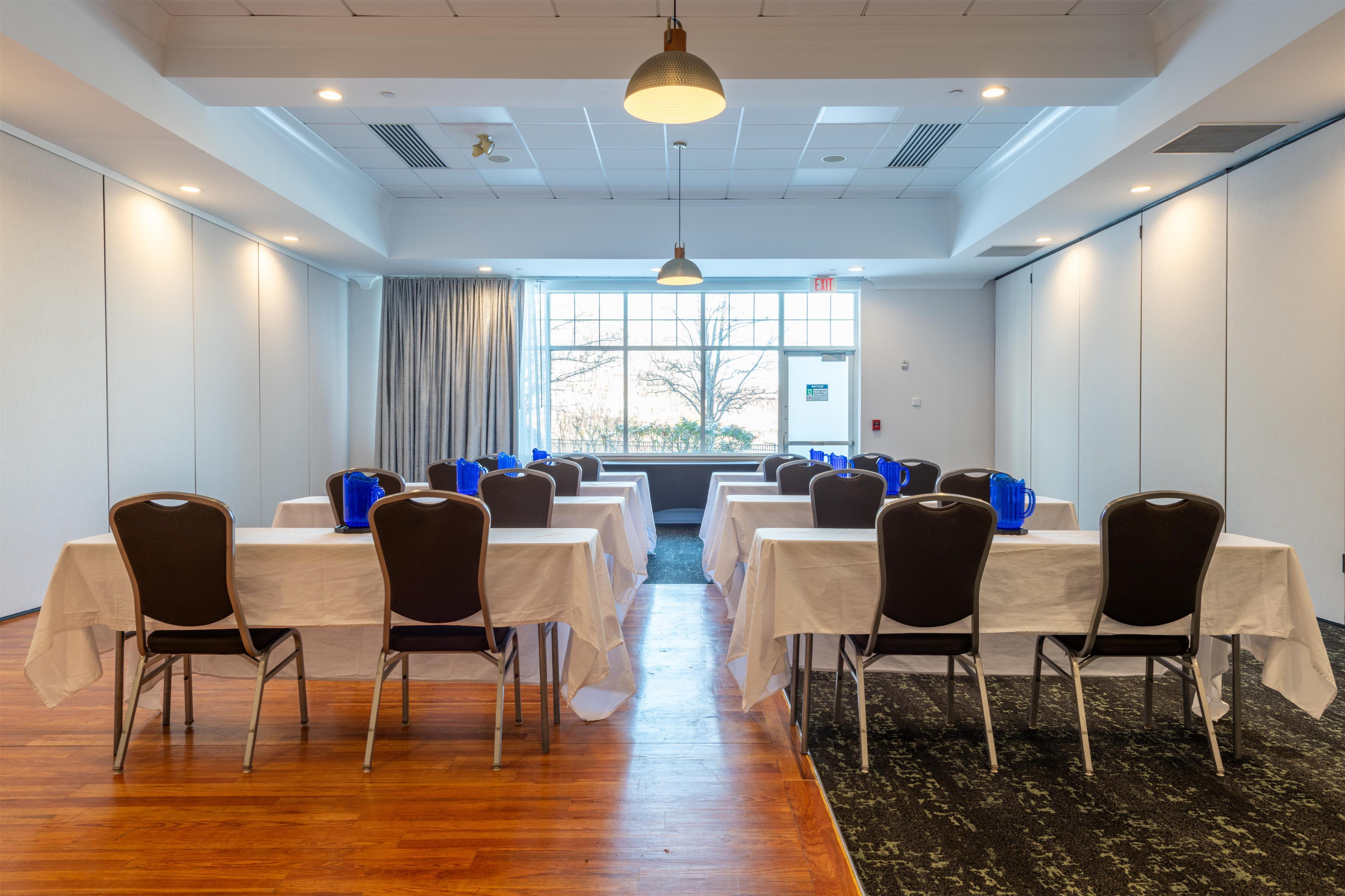 Meeting Room | Hilton Garden Inn Auburn Riverwatch