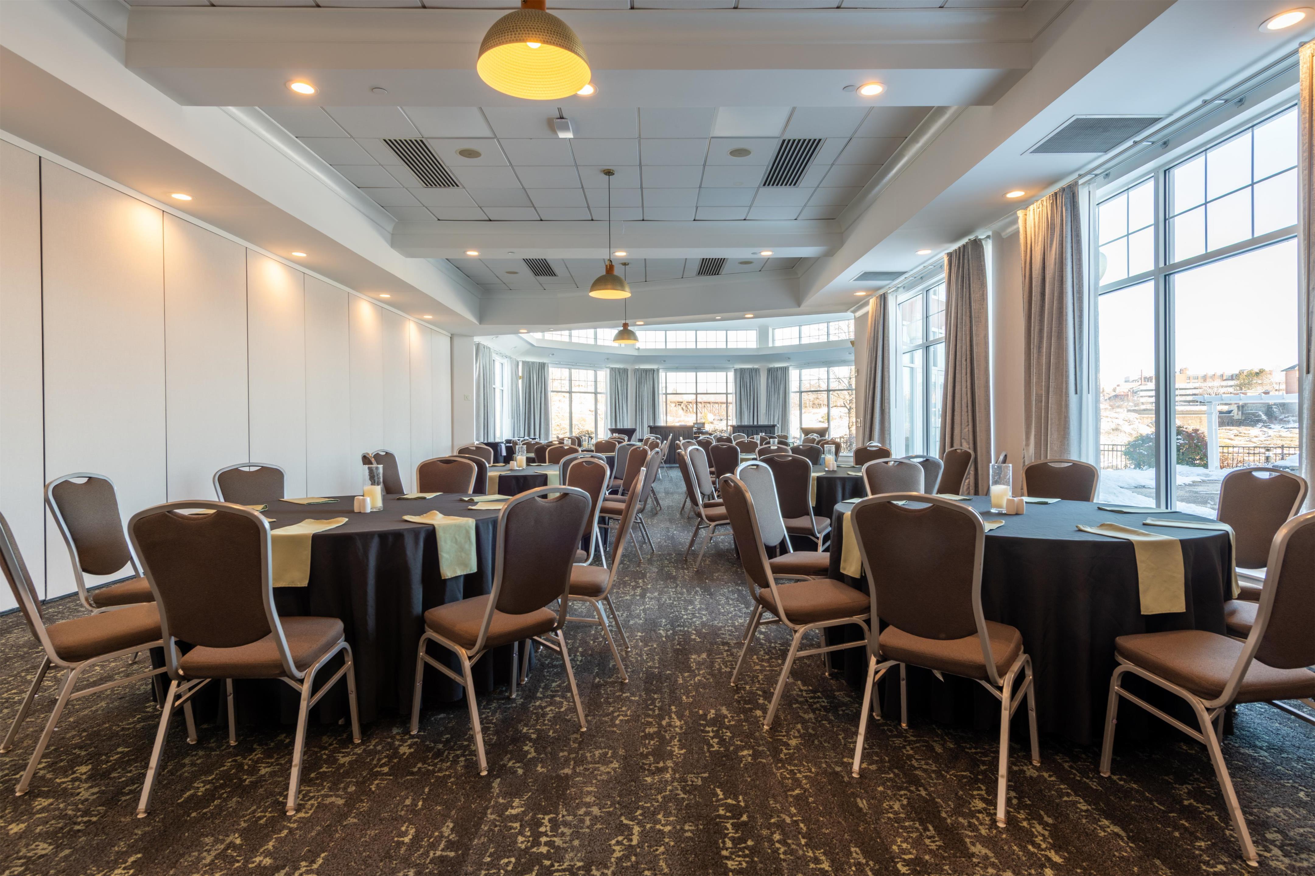 Meeting Room | Hilton Garden Inn Auburn Riverwatch