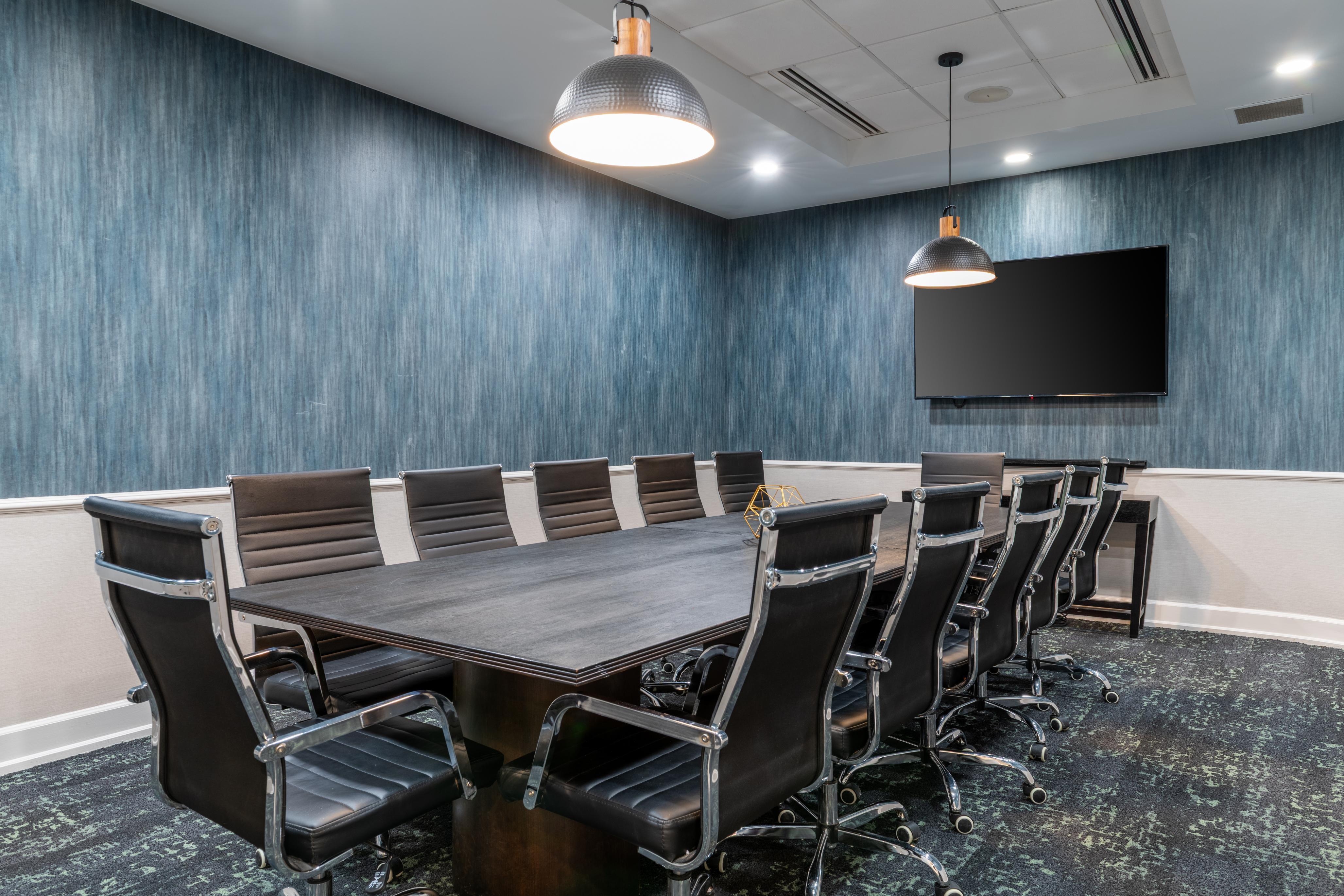Meeting Room | Hilton Garden Inn Auburn Riverwatch