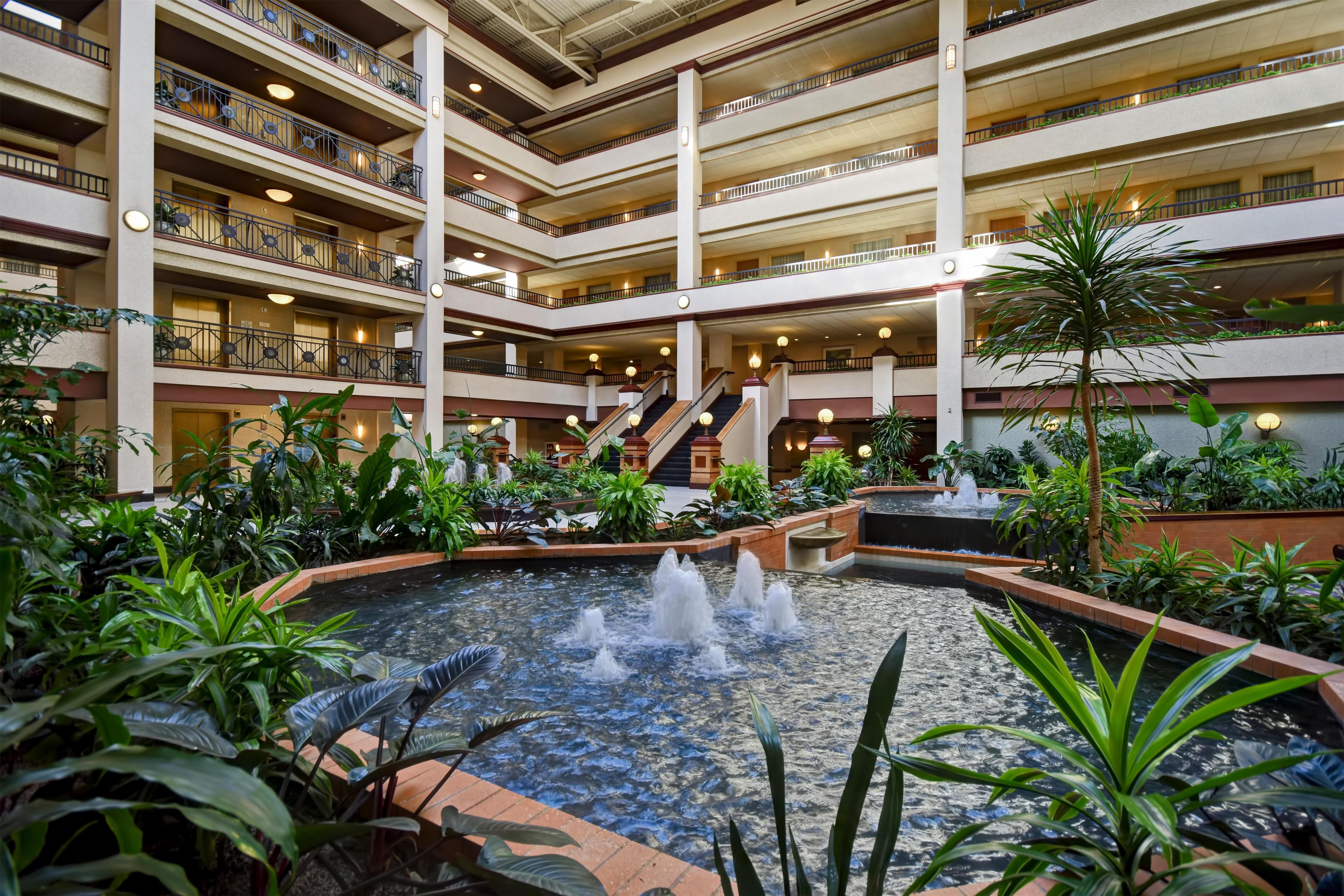 Lobby | Embassy Suites by Hilton Lexington/UK Coldstream
