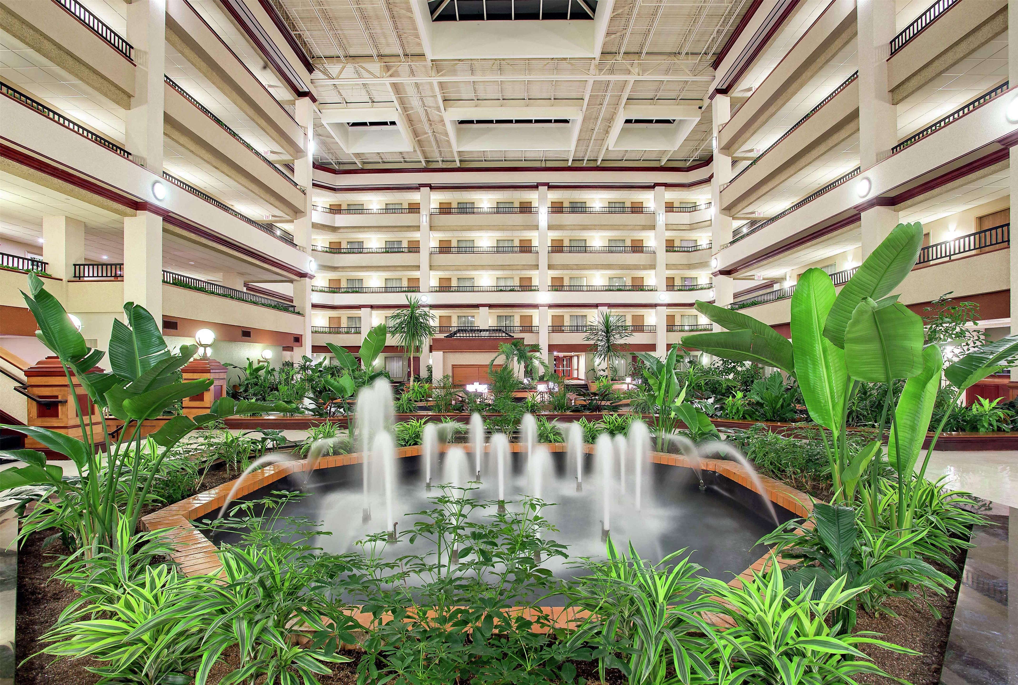 Lobby | Embassy Suites by Hilton Lexington/UK Coldstream