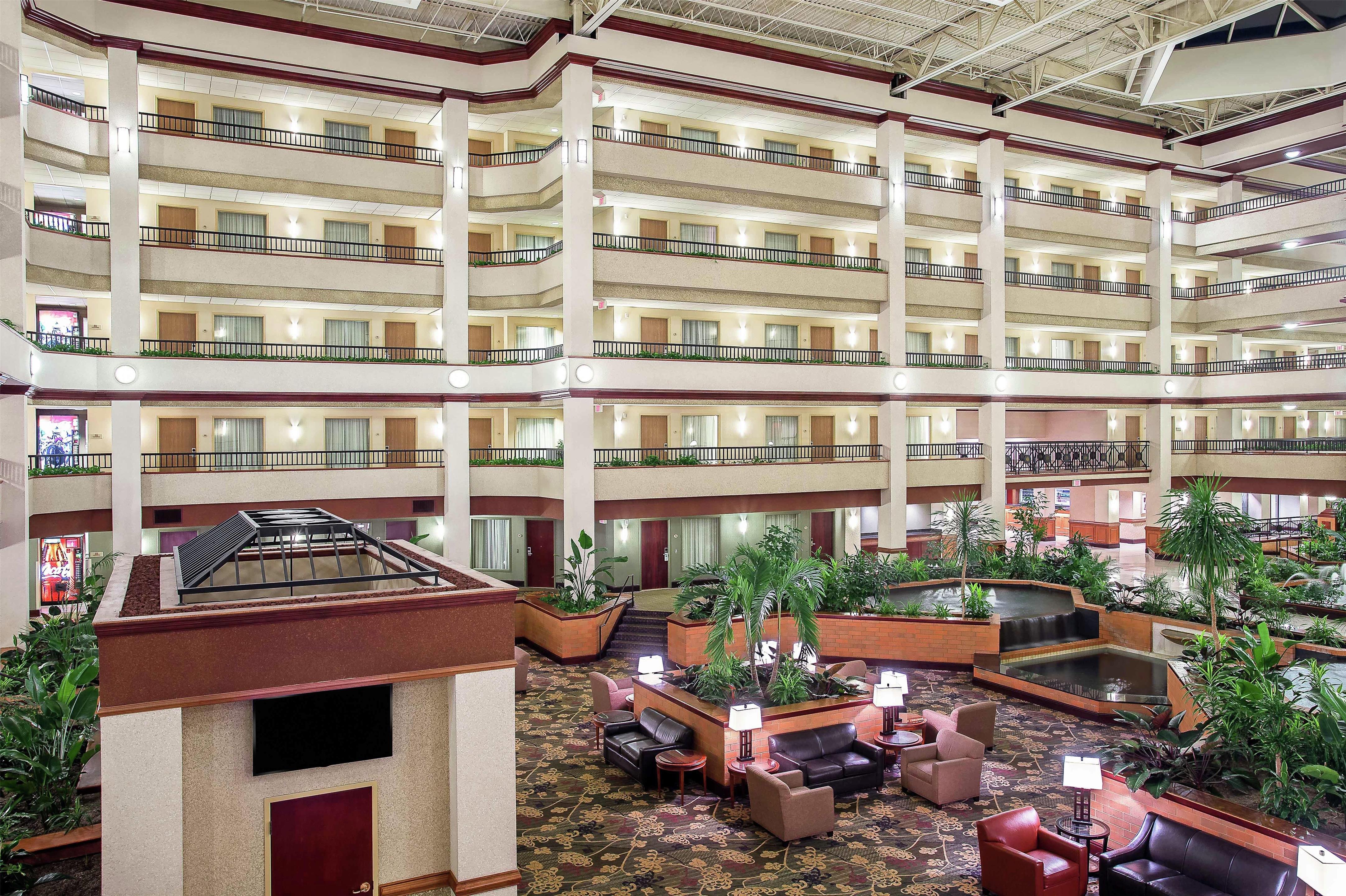 Lobby | Embassy Suites by Hilton Lexington/UK Coldstream