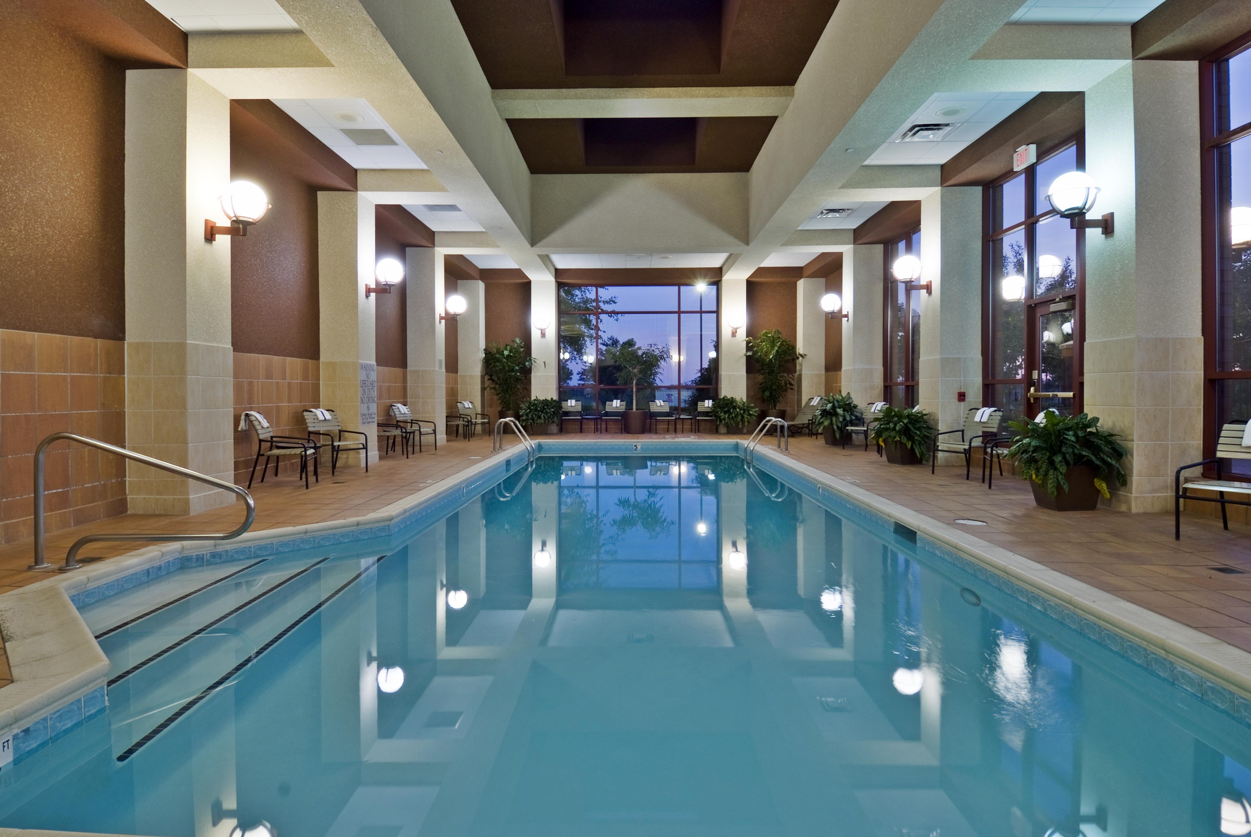 Pool | Embassy Suites by Hilton Lexington/UK Coldstream