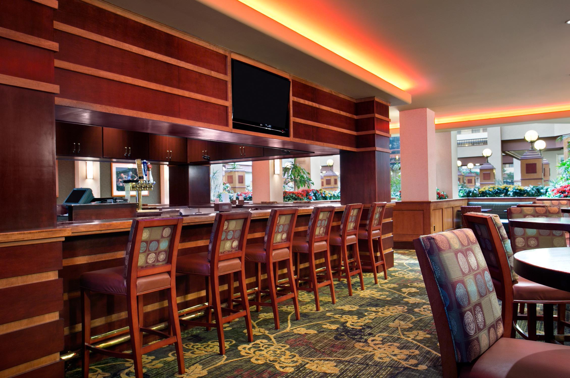 BarLounge | Embassy Suites by Hilton Lexington/UK Coldstream