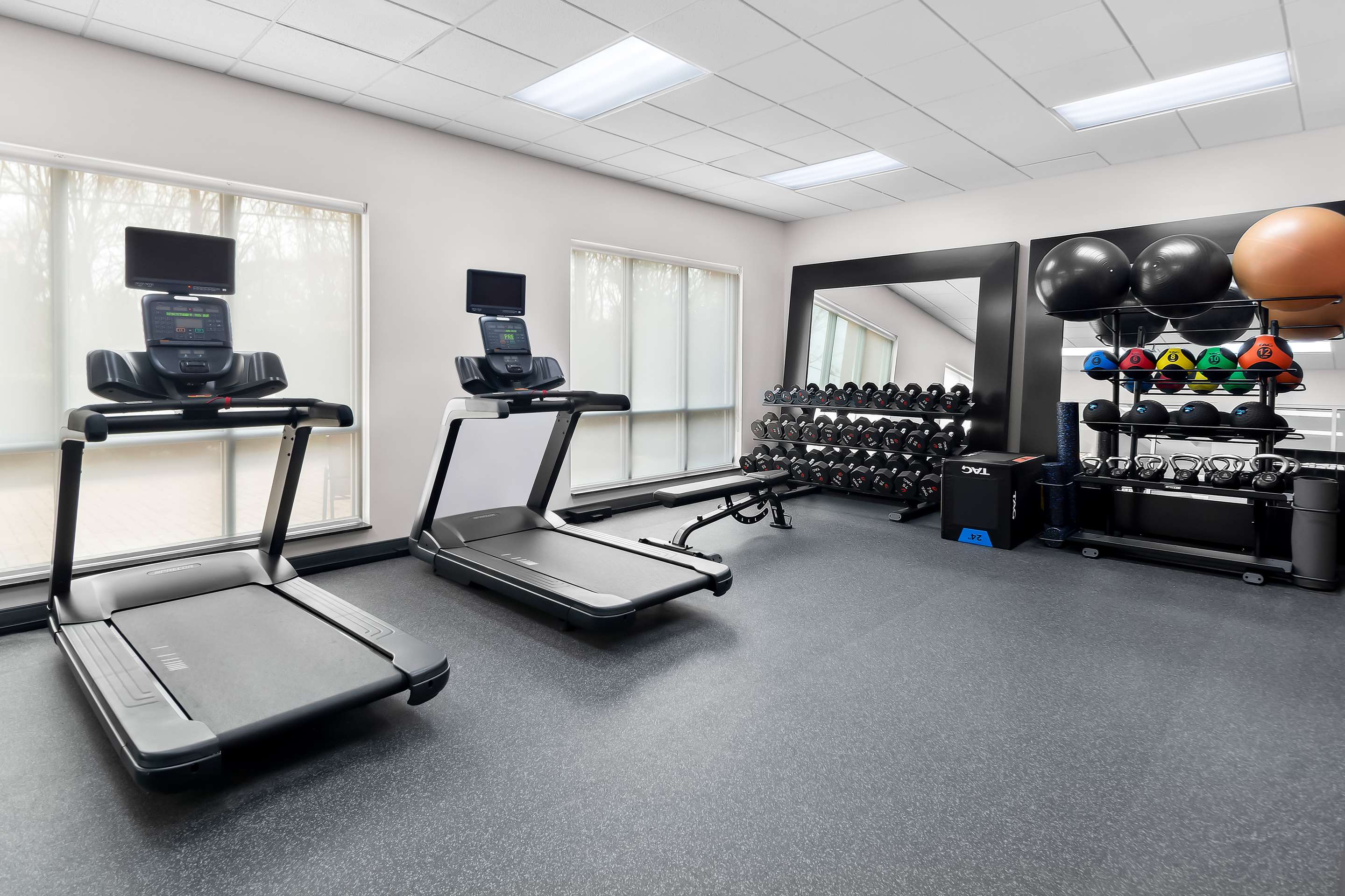 Health club fitness center gym | Hilton Garden Inn Lexington Georgetown