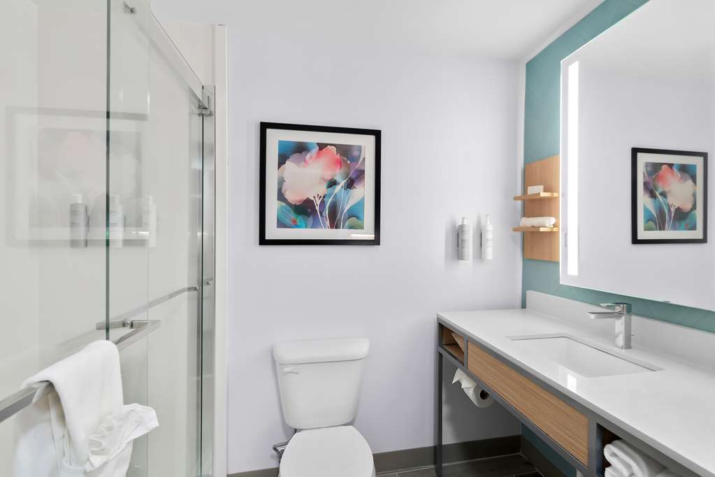 Hilton Garden Inn Lexington Georgetown - Tap to explore photos