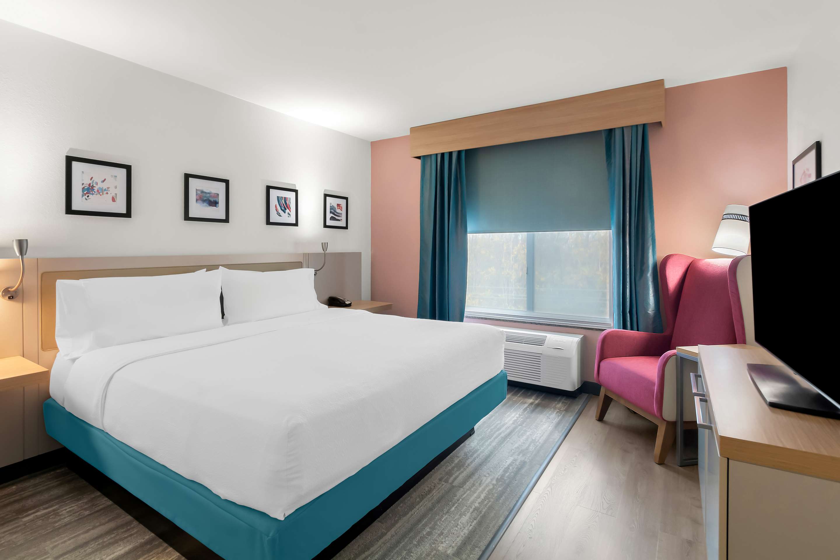 Guest room