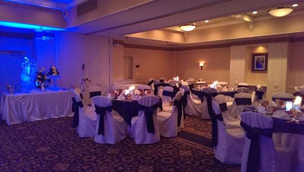 Restaurant - DoubleTree Suites by Hilton Hotel Lexington