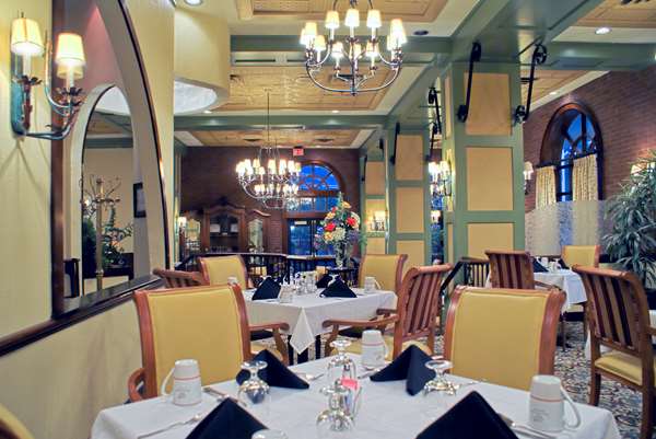 Restaurant - DoubleTree Suites by Hilton Hotel Lexington