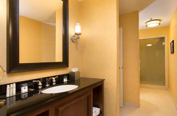  - DoubleTree Suites by Hilton Hotel Lexington