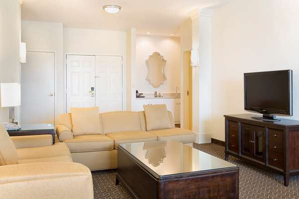  - DoubleTree Suites by Hilton Hotel Lexington