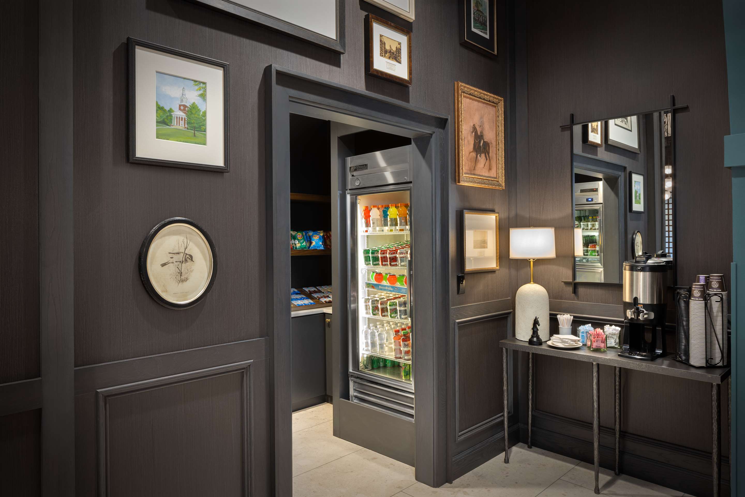 Restaurant | DoubleTree Suites by Hilton Hotel Lexington