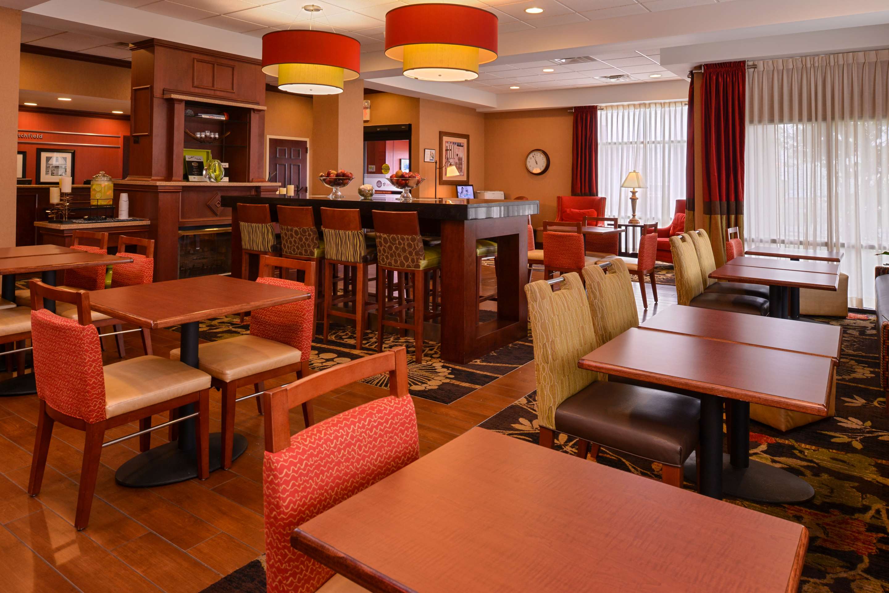 Lobby | Hampton Inn Litchfield