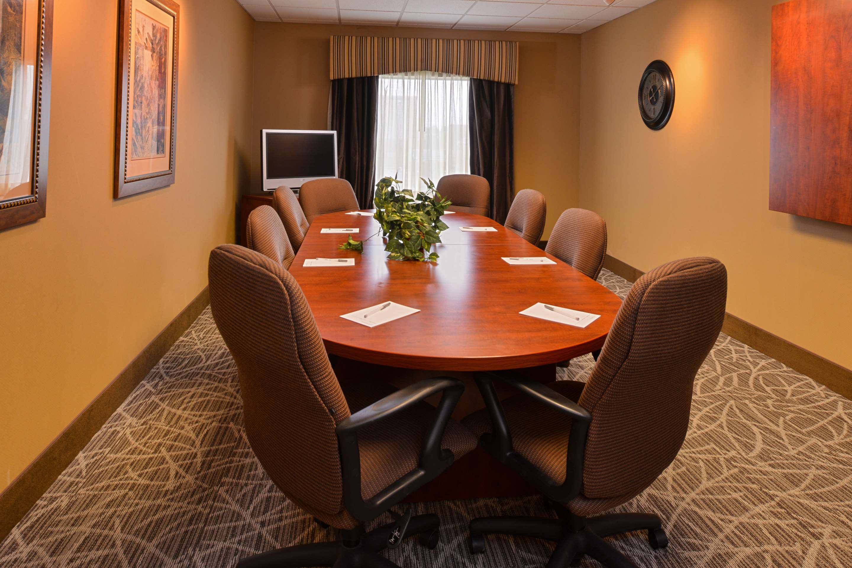 Meeting Room | Hampton Inn Litchfield