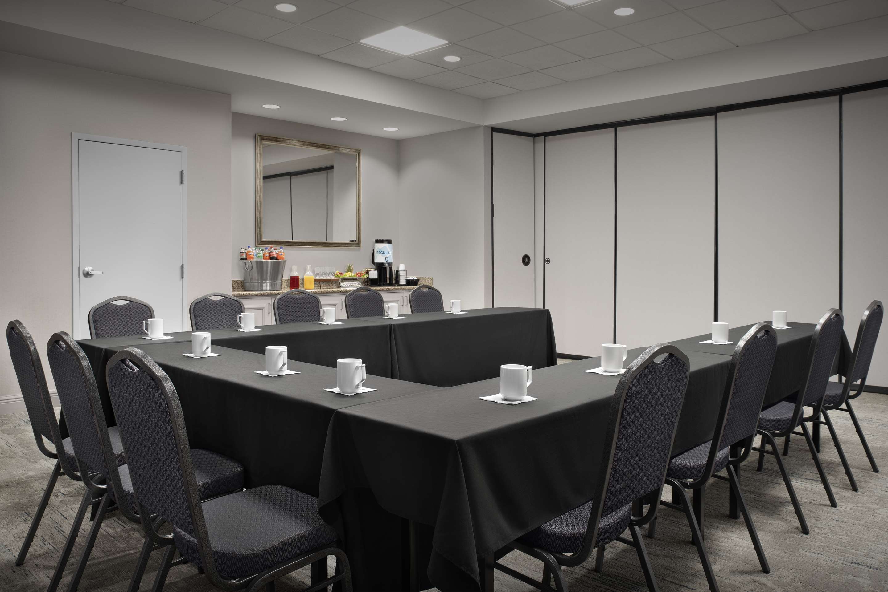 Meeting Room | Hilton Garden Inn Lafayette/Cajundome