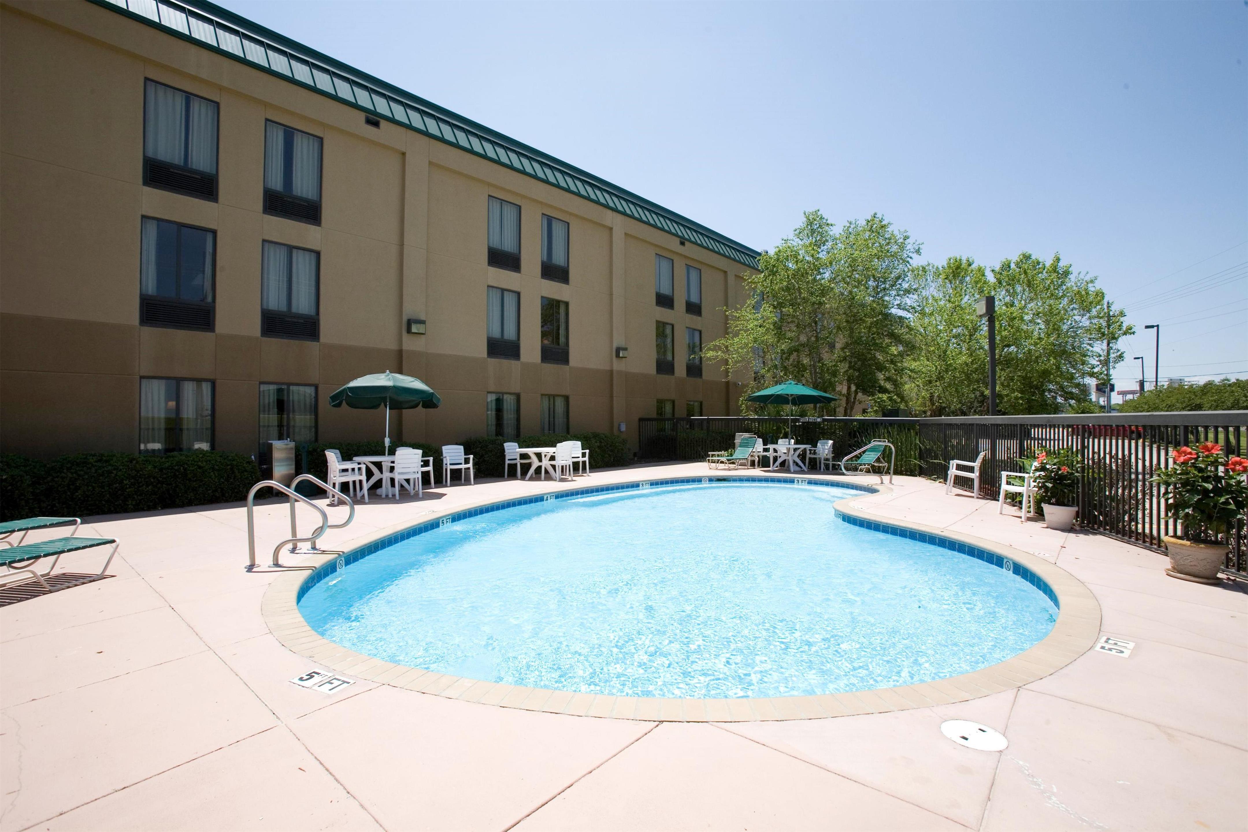 Pool | Spark by Hilton Lafayette