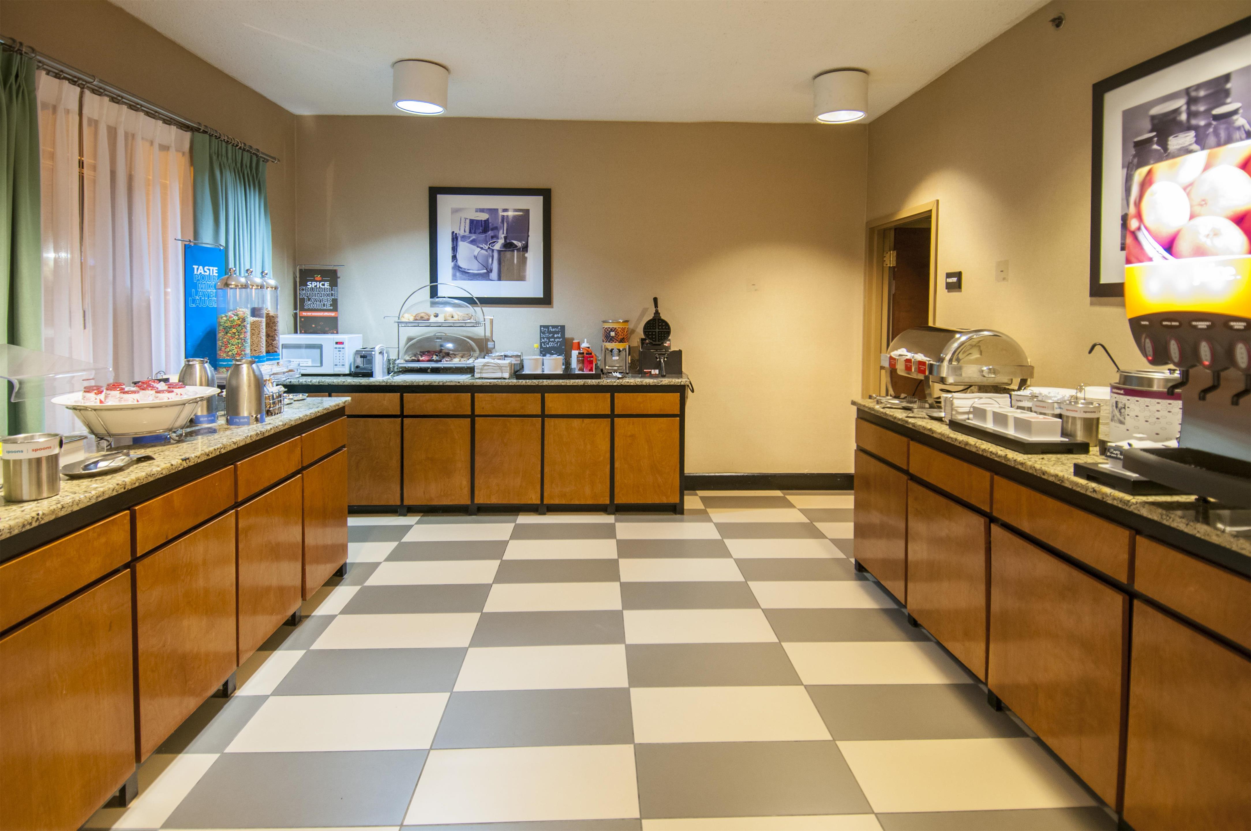 Restaurant | Spark by Hilton Lafayette