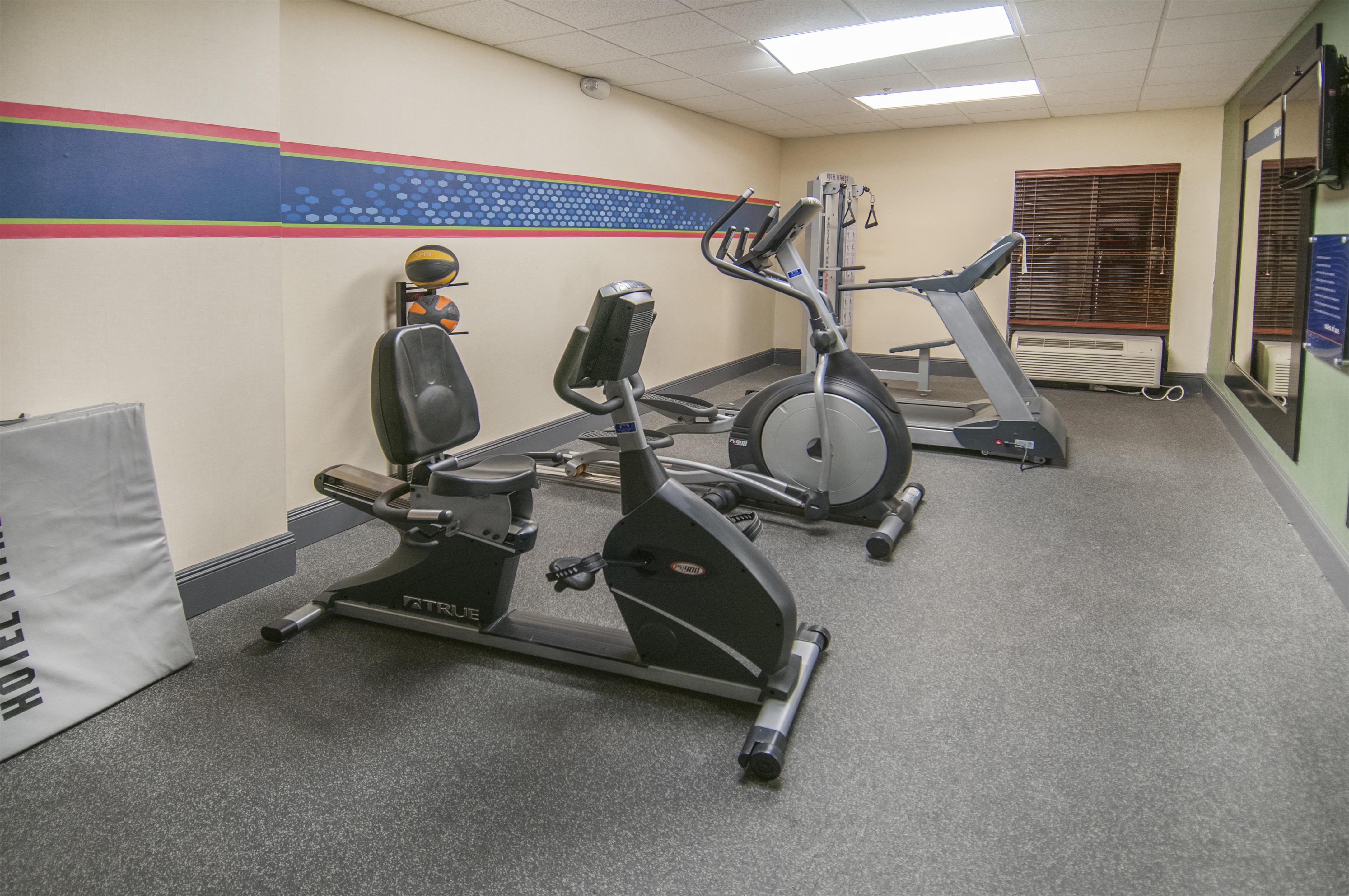 Health club fitness center gym | Spark by Hilton Lafayette