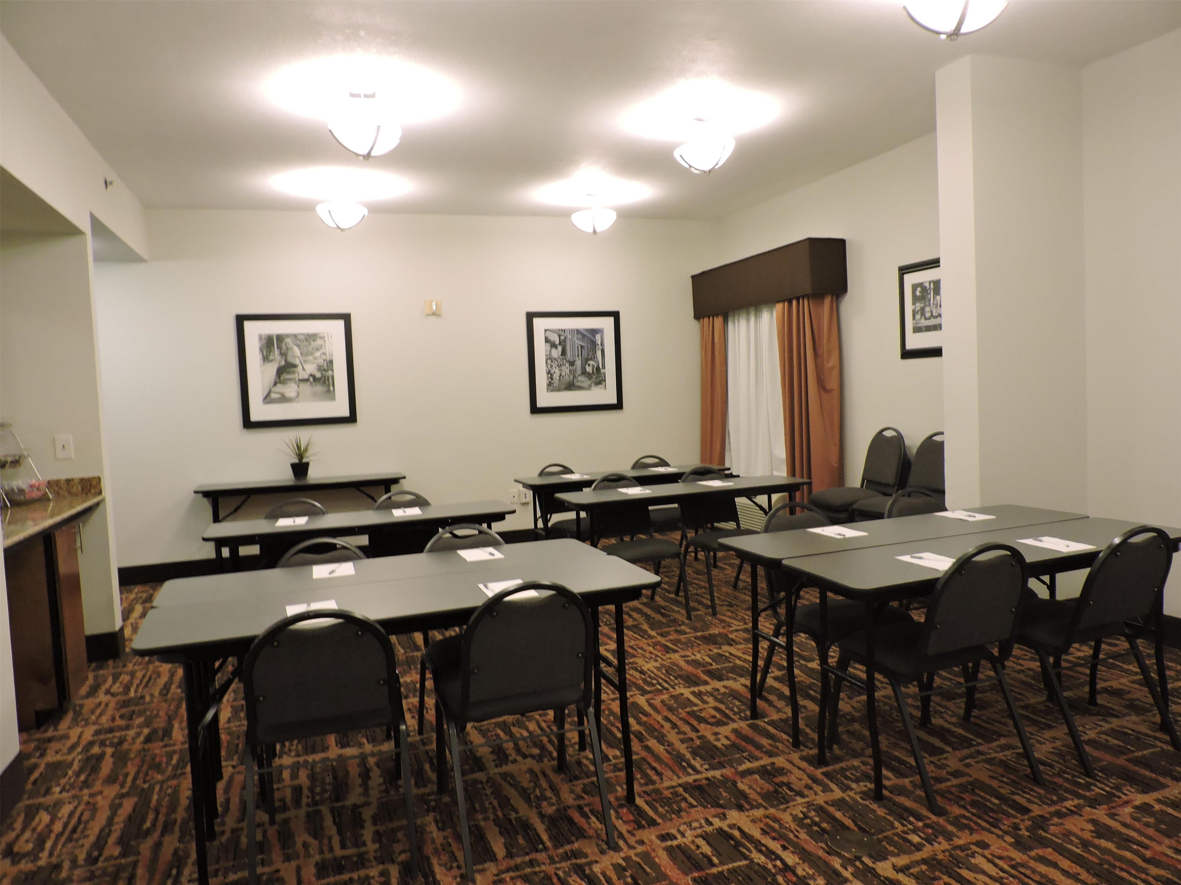 Meeting Room | Spark by Hilton Lafayette