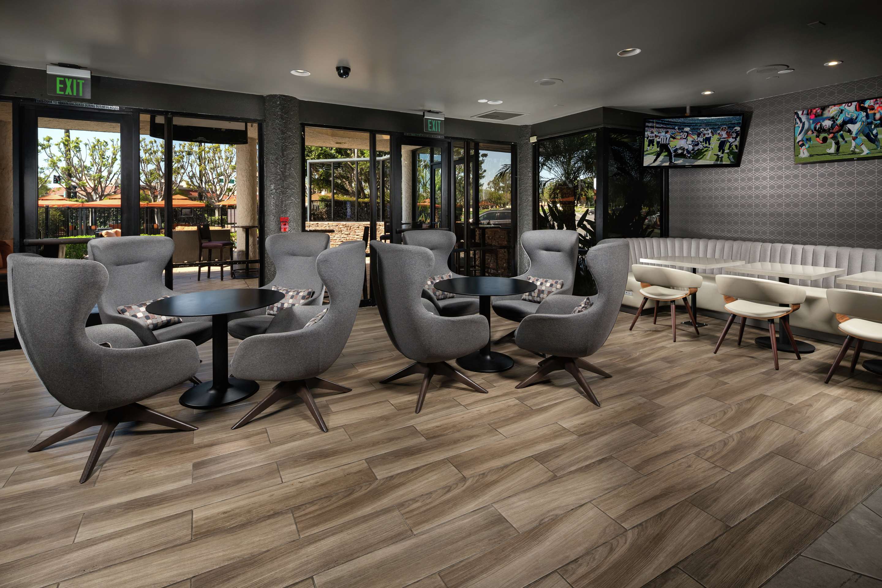 BarLounge | DoubleTree by Hilton Carson