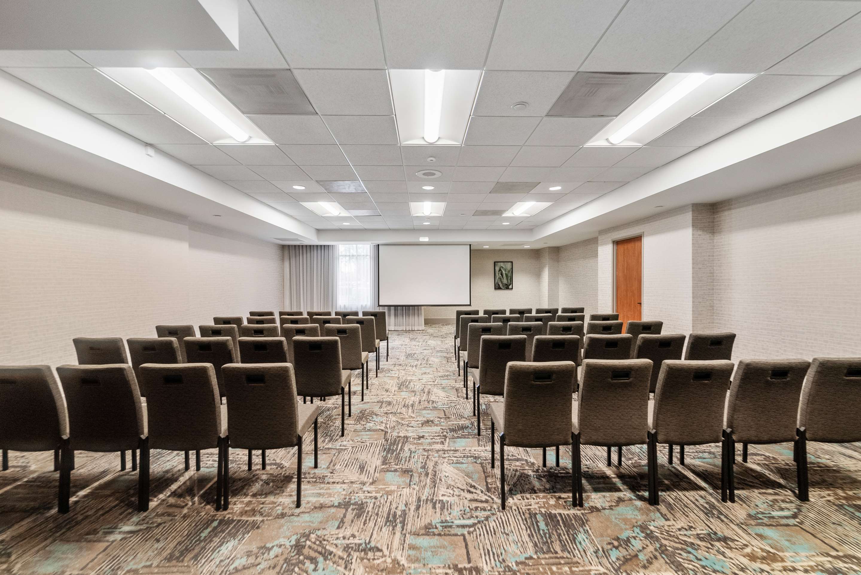 Meeting Room | DoubleTree by Hilton Carson
