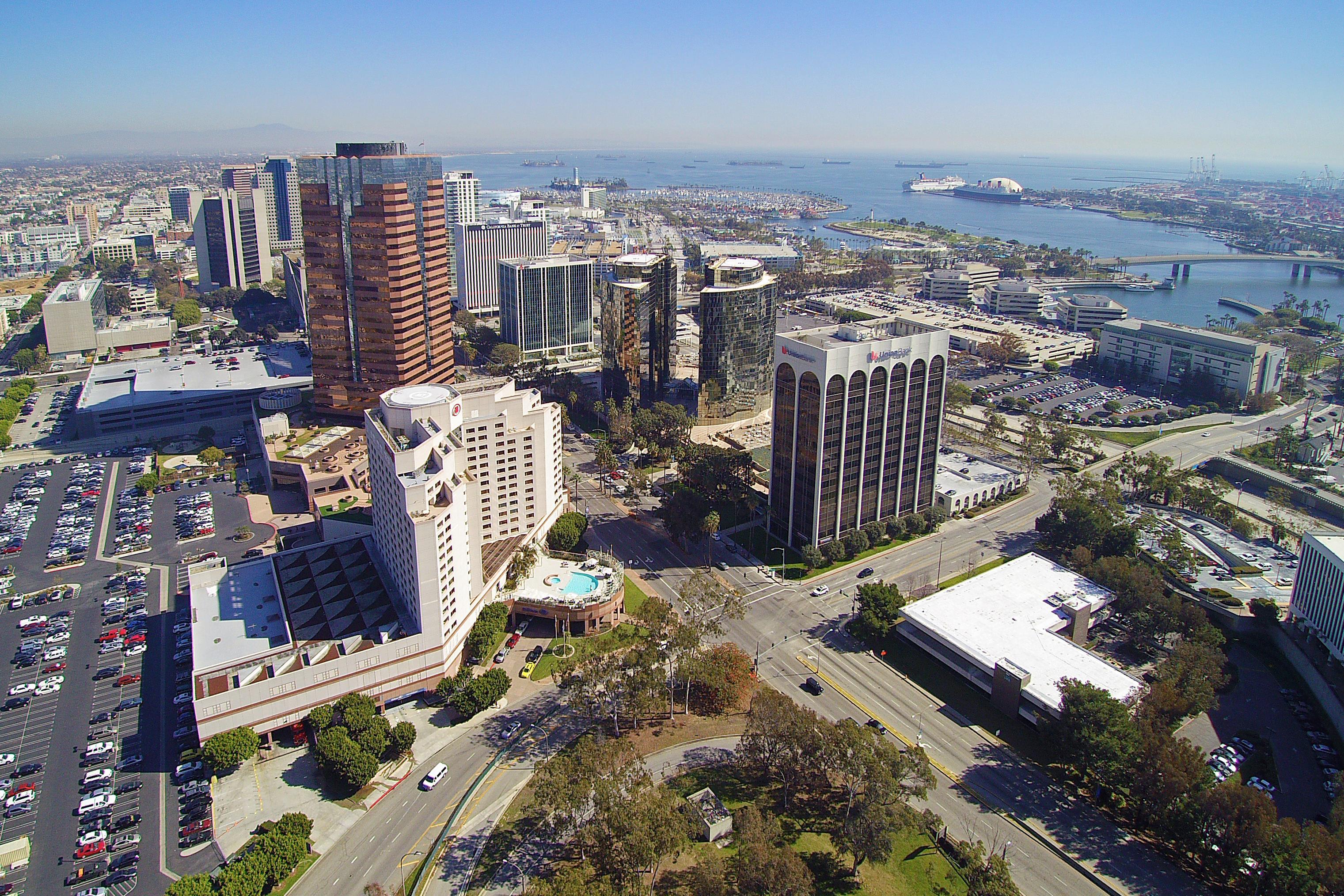 Exterior | Hilton Long Beach Hotel