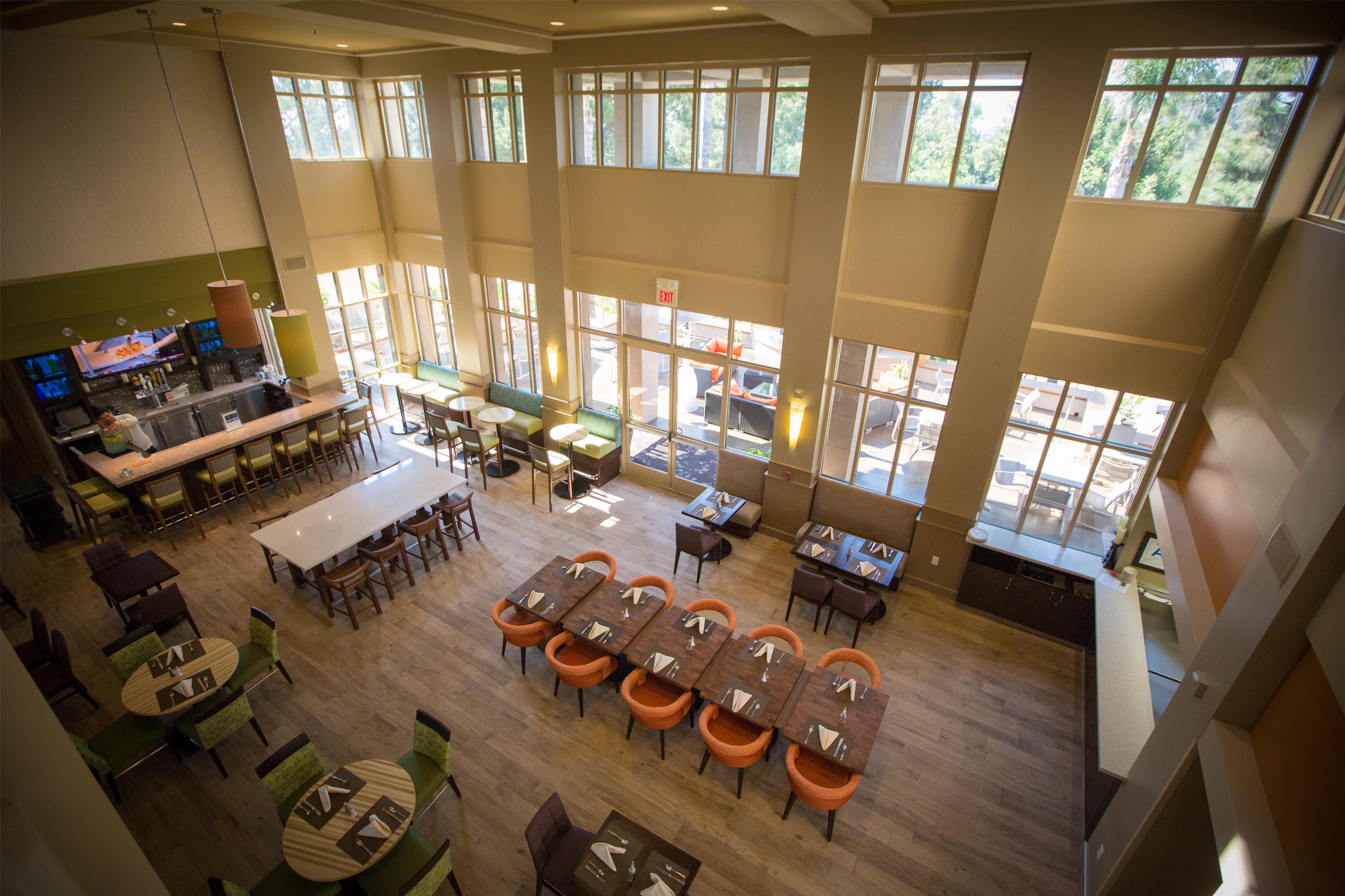 Restaurant | Hilton Garden Inn Los Angeles Montebello