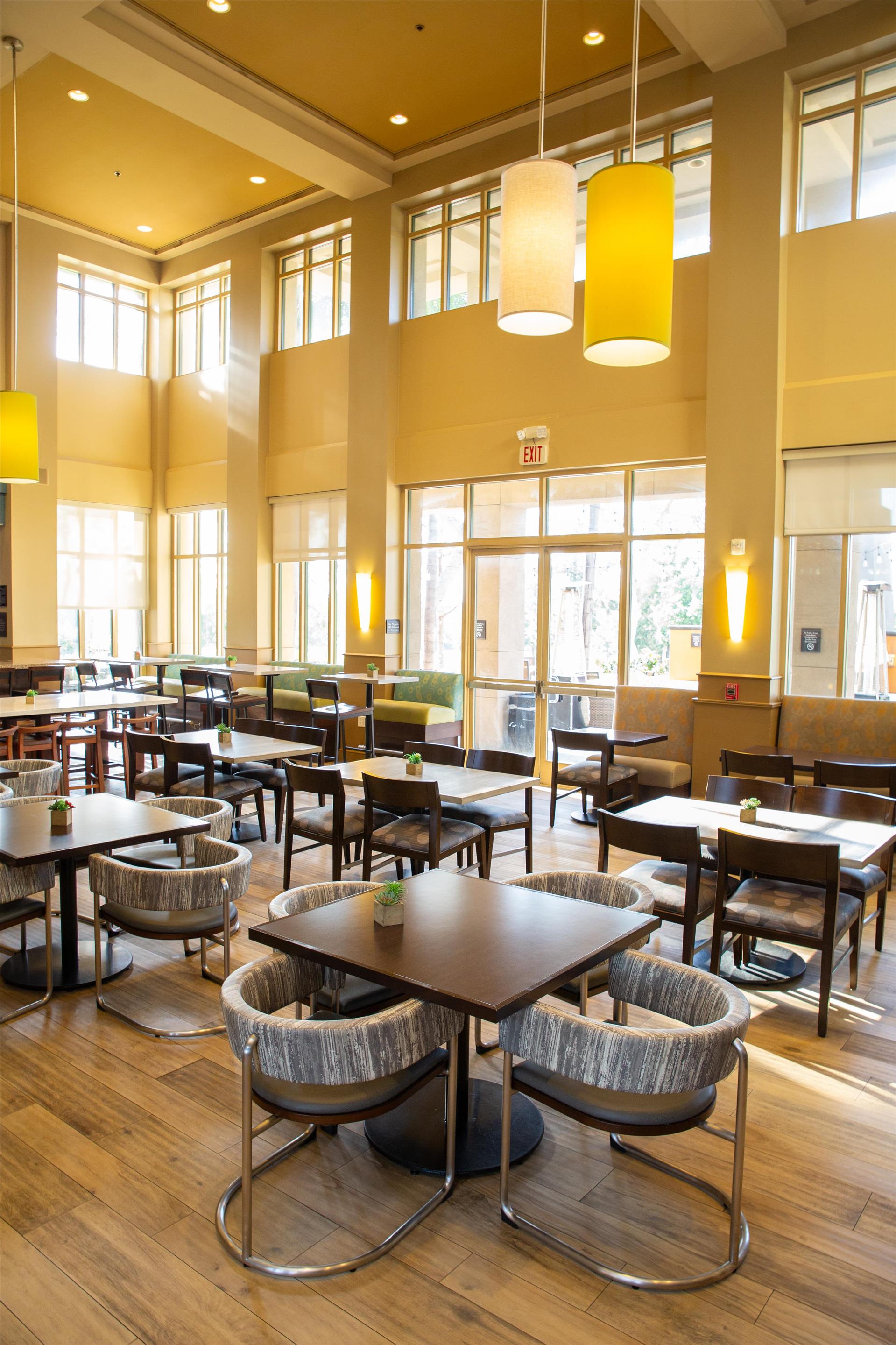Restaurant | Hilton Garden Inn Los Angeles Montebello