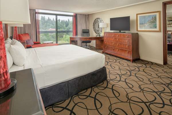 - Hilton Hotel Bellevue - I-405, Exit 12