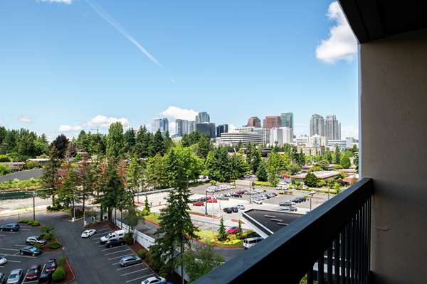  - Hilton Hotel Bellevue - I-405, Exit 12