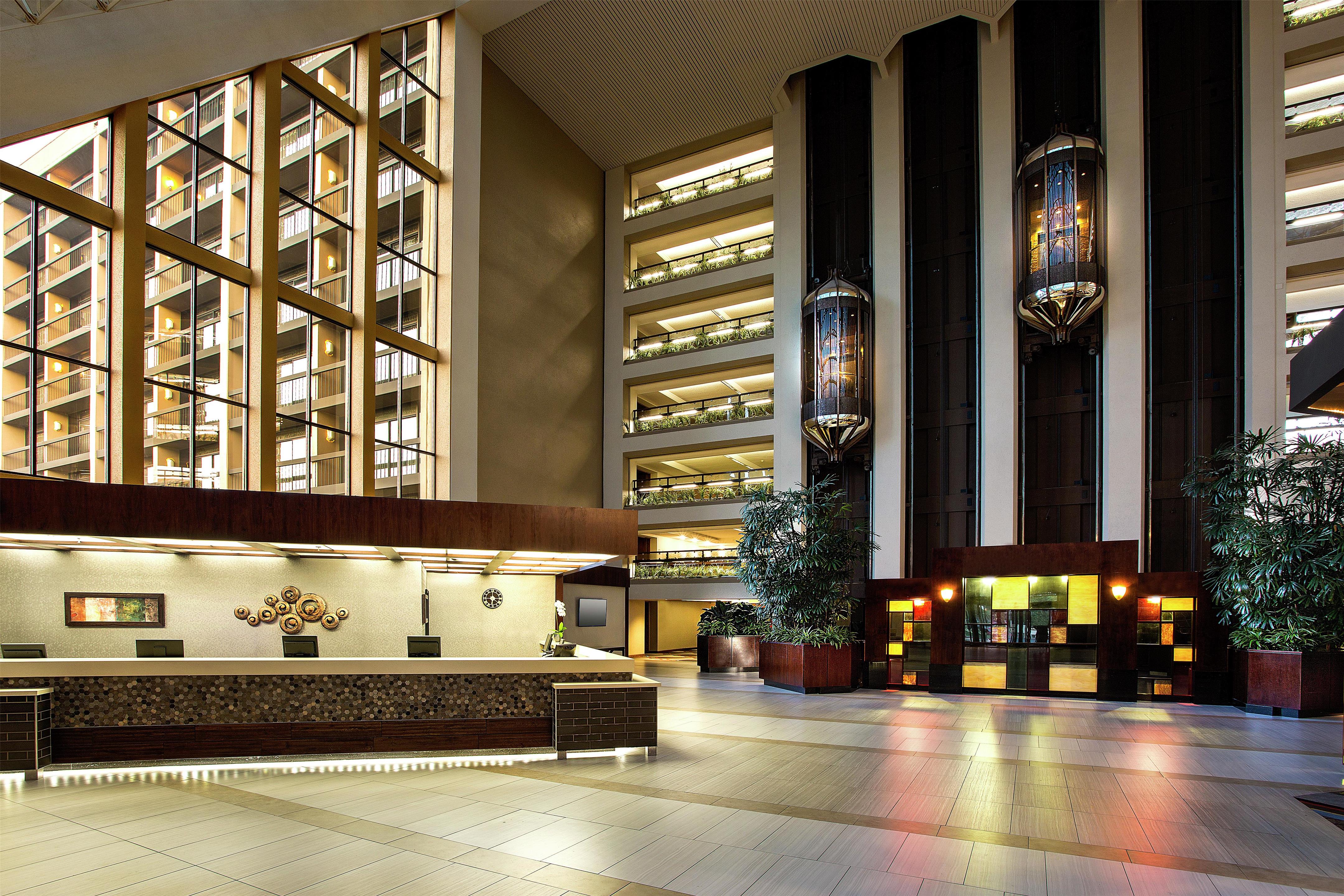 Lobby | Hilton Bellevue