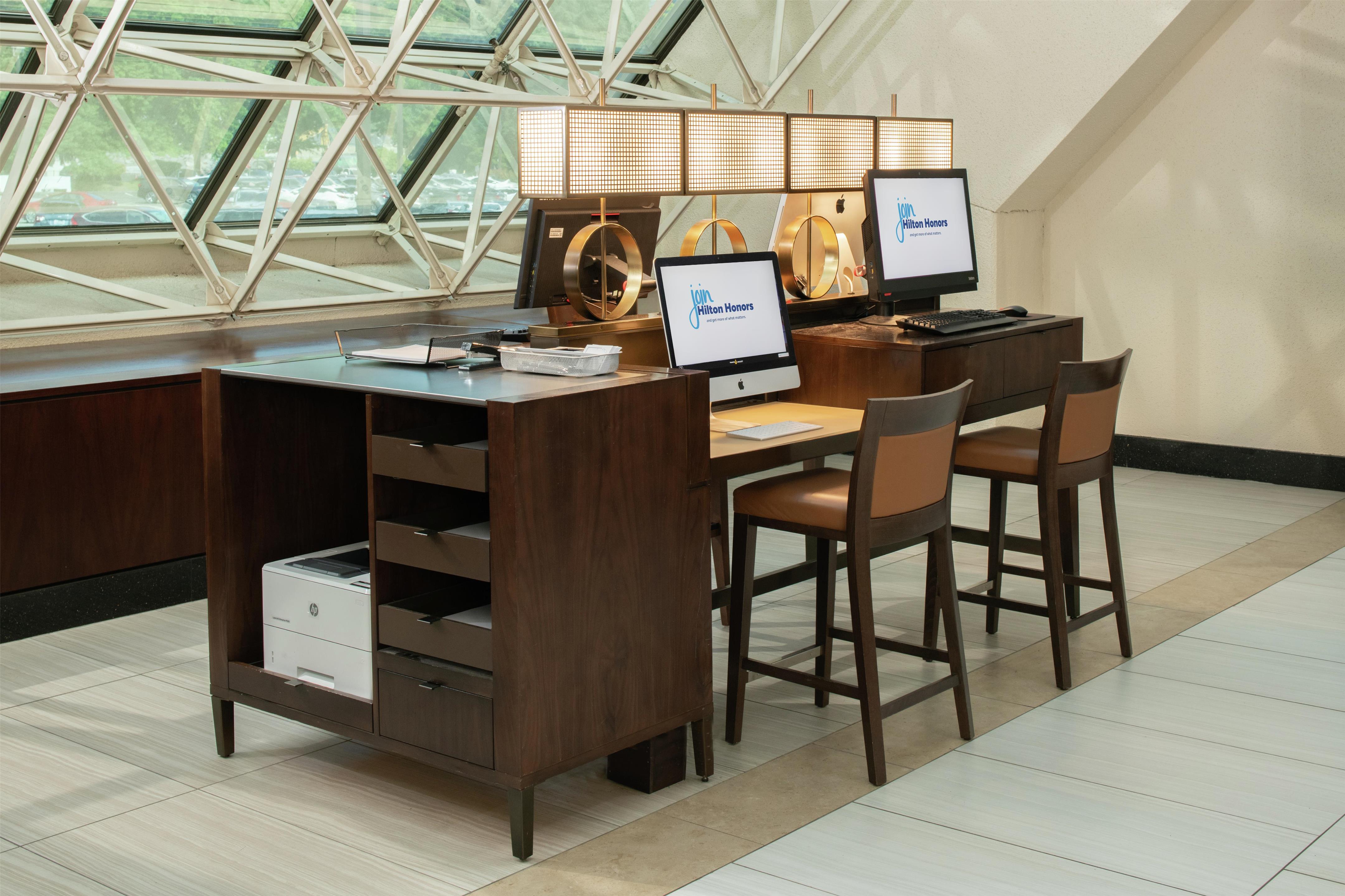 Business Center | Hilton Bellevue