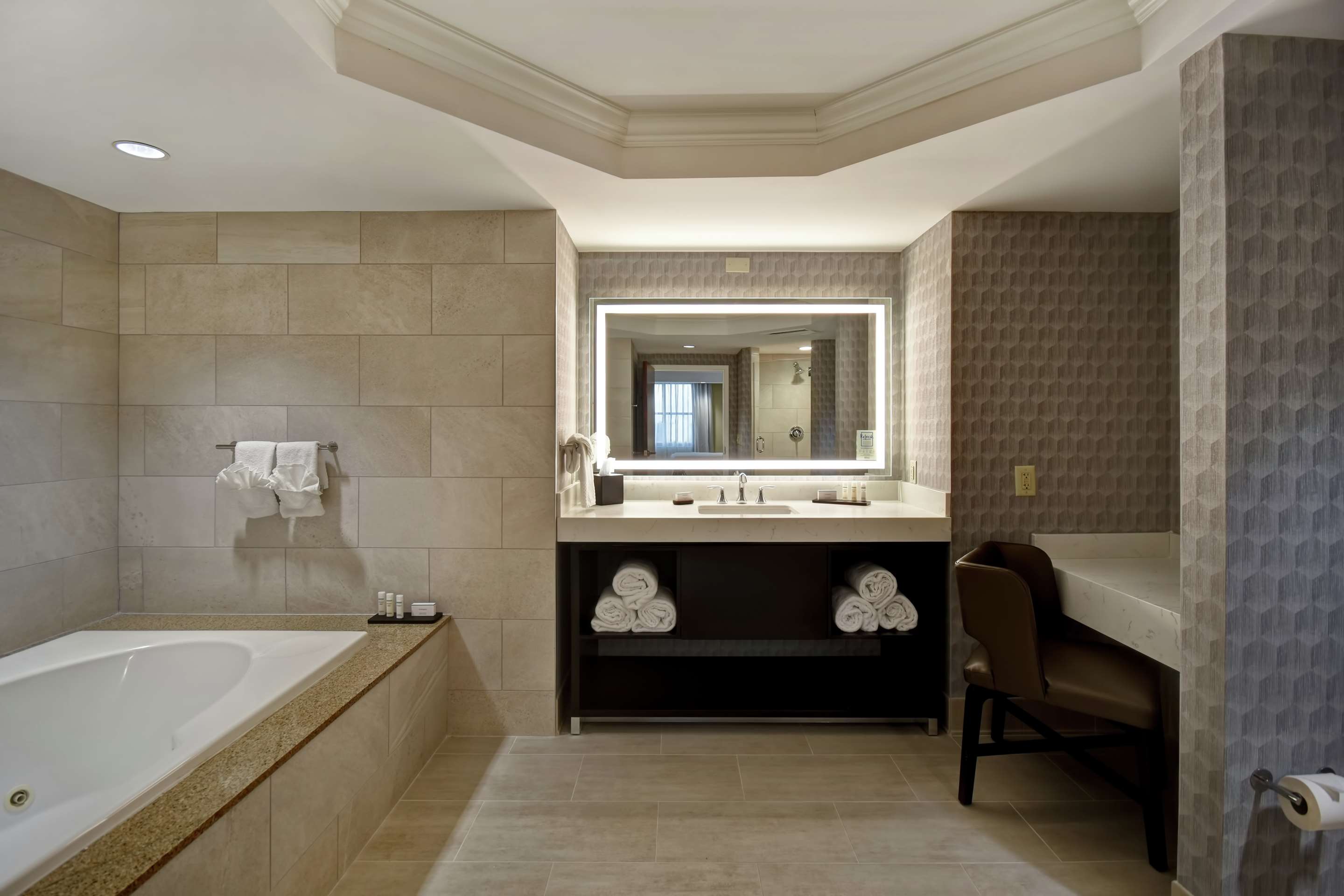 Guest room bath