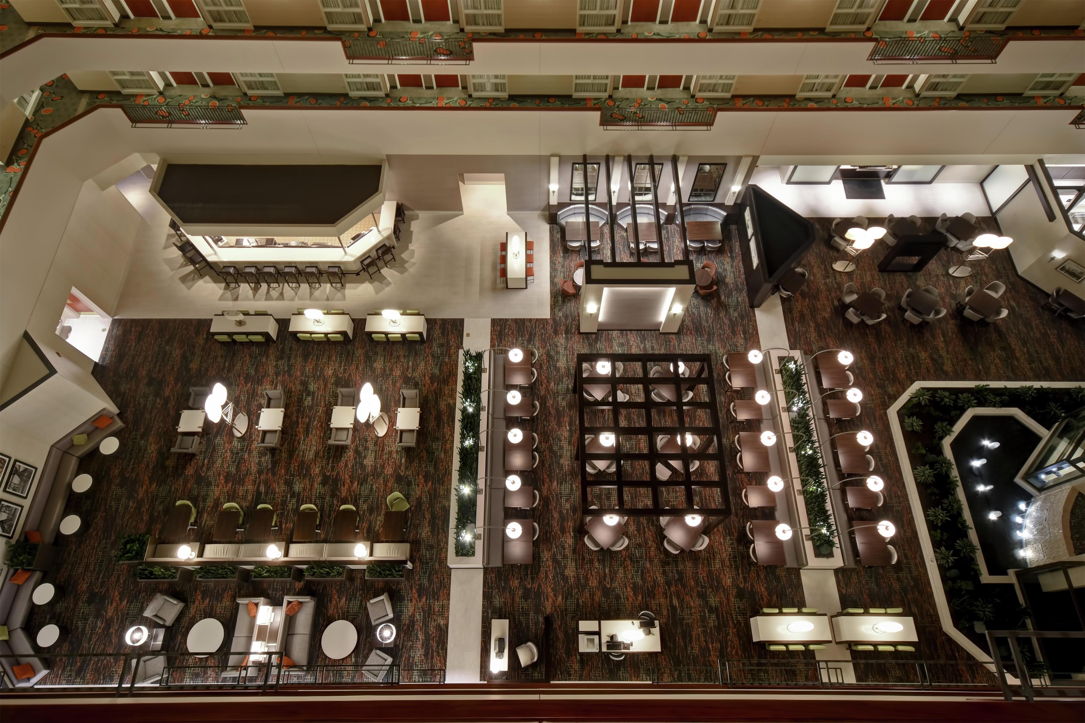 Lobby | Embassy Suites Little Rock
