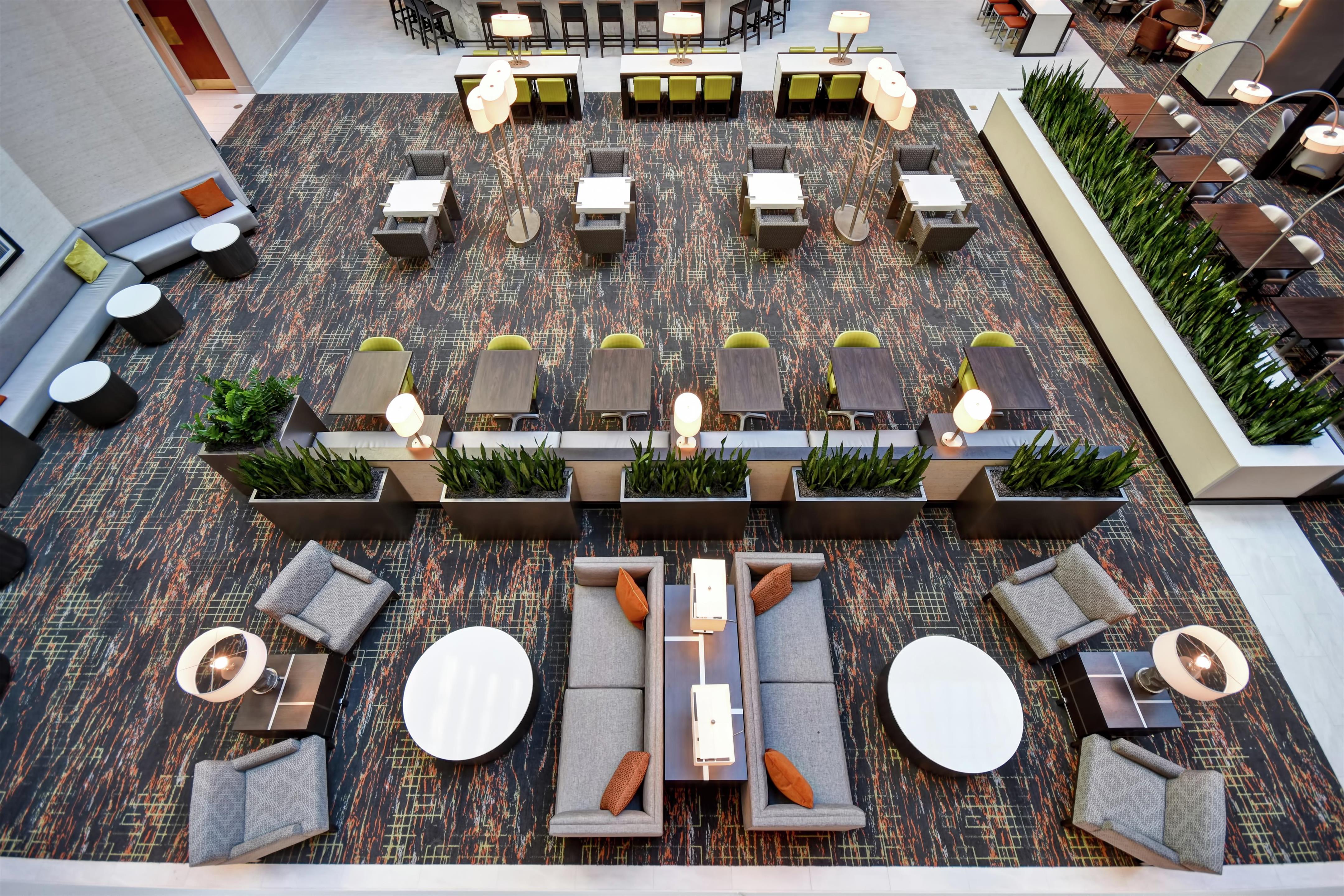 Lobby | Embassy Suites Little Rock