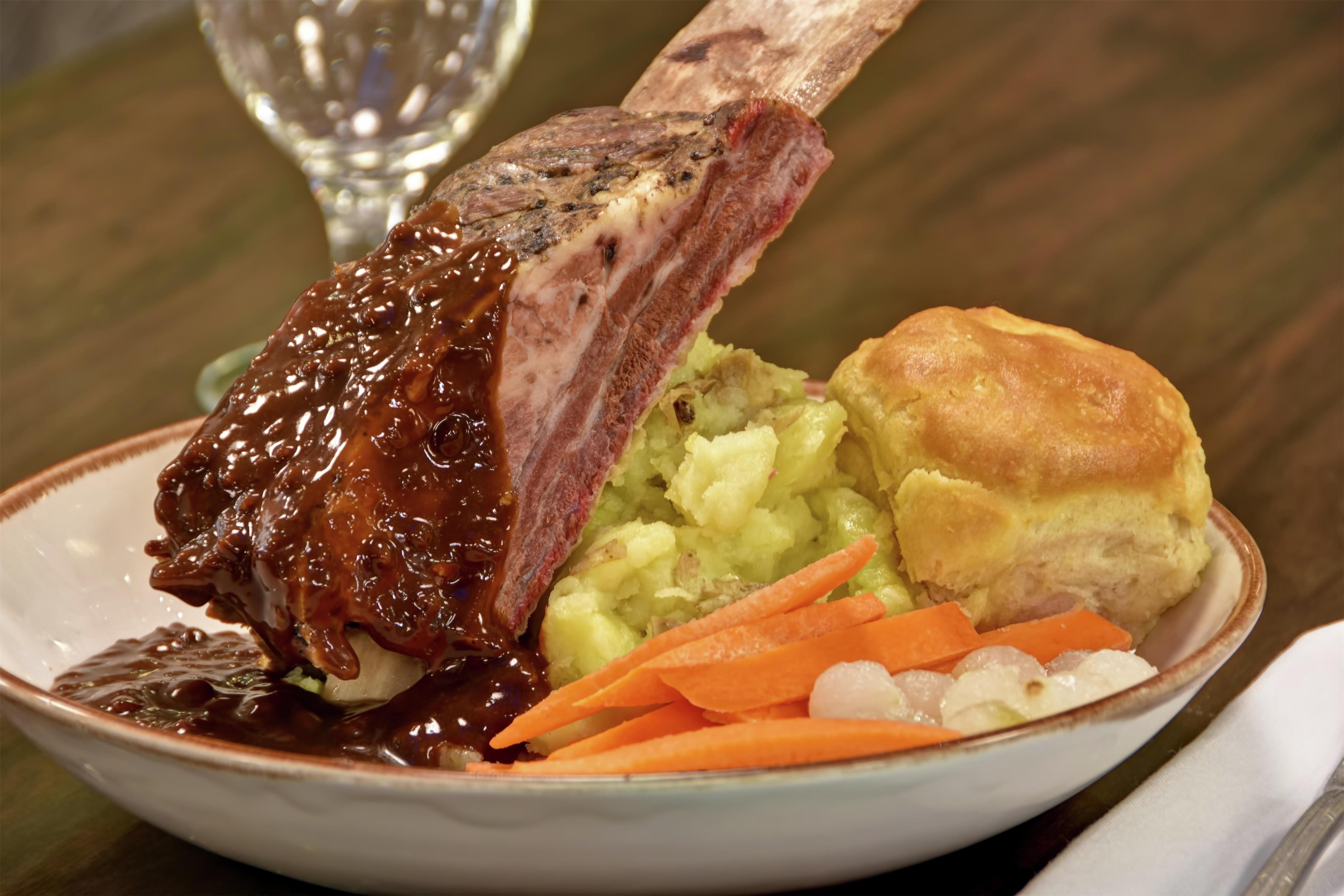 Restaurant | Embassy Suites Little Rock